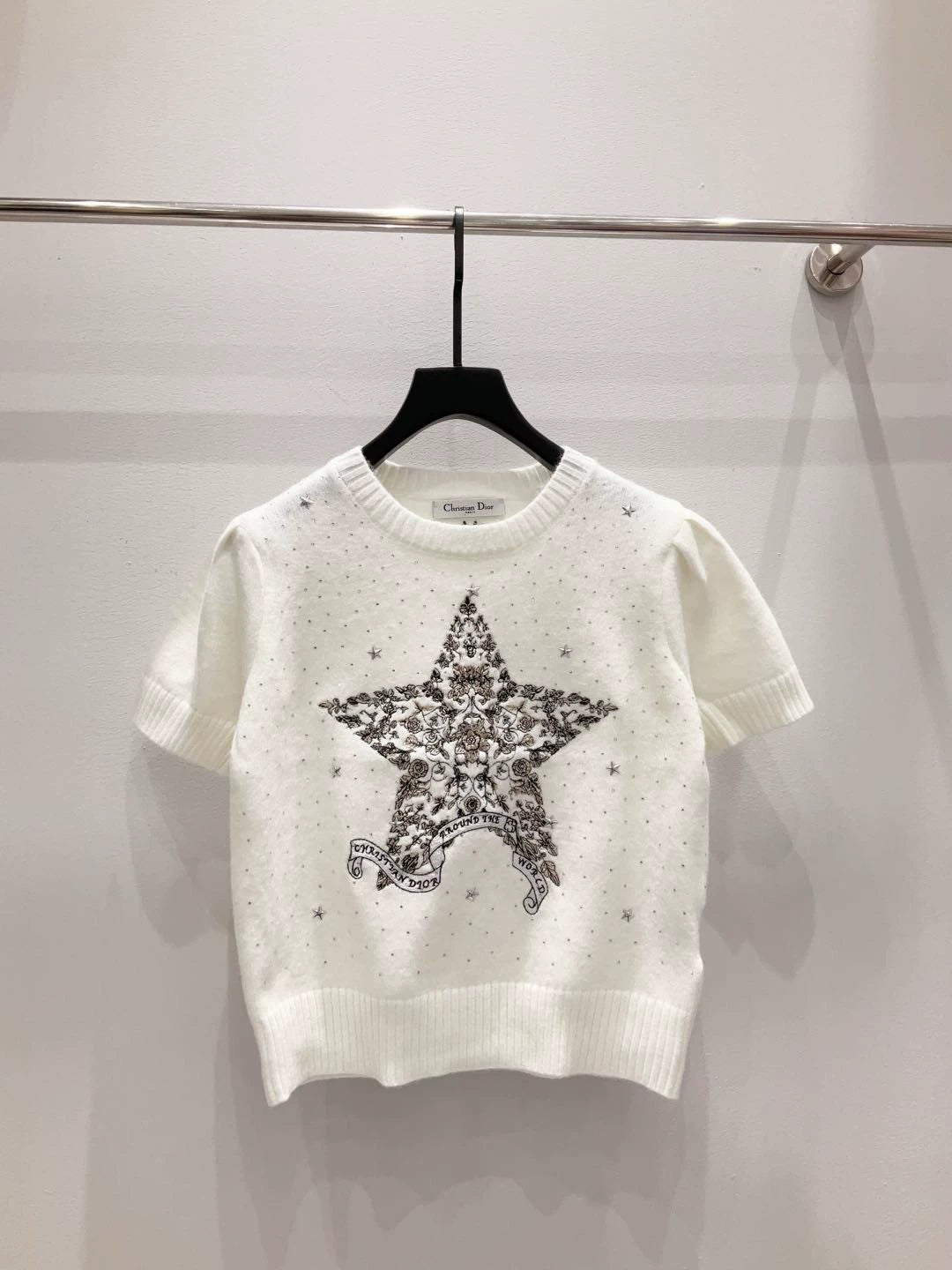 D 25 New Five-pointed star embroidery round neck short-sleeved knitted top