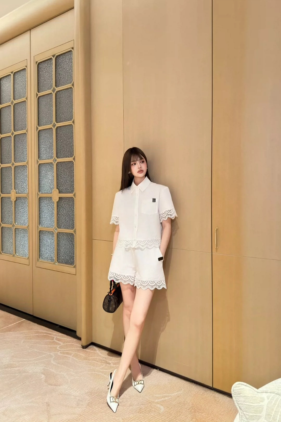 L 25 New splicing lace pocket short sleeve shirt shorts set