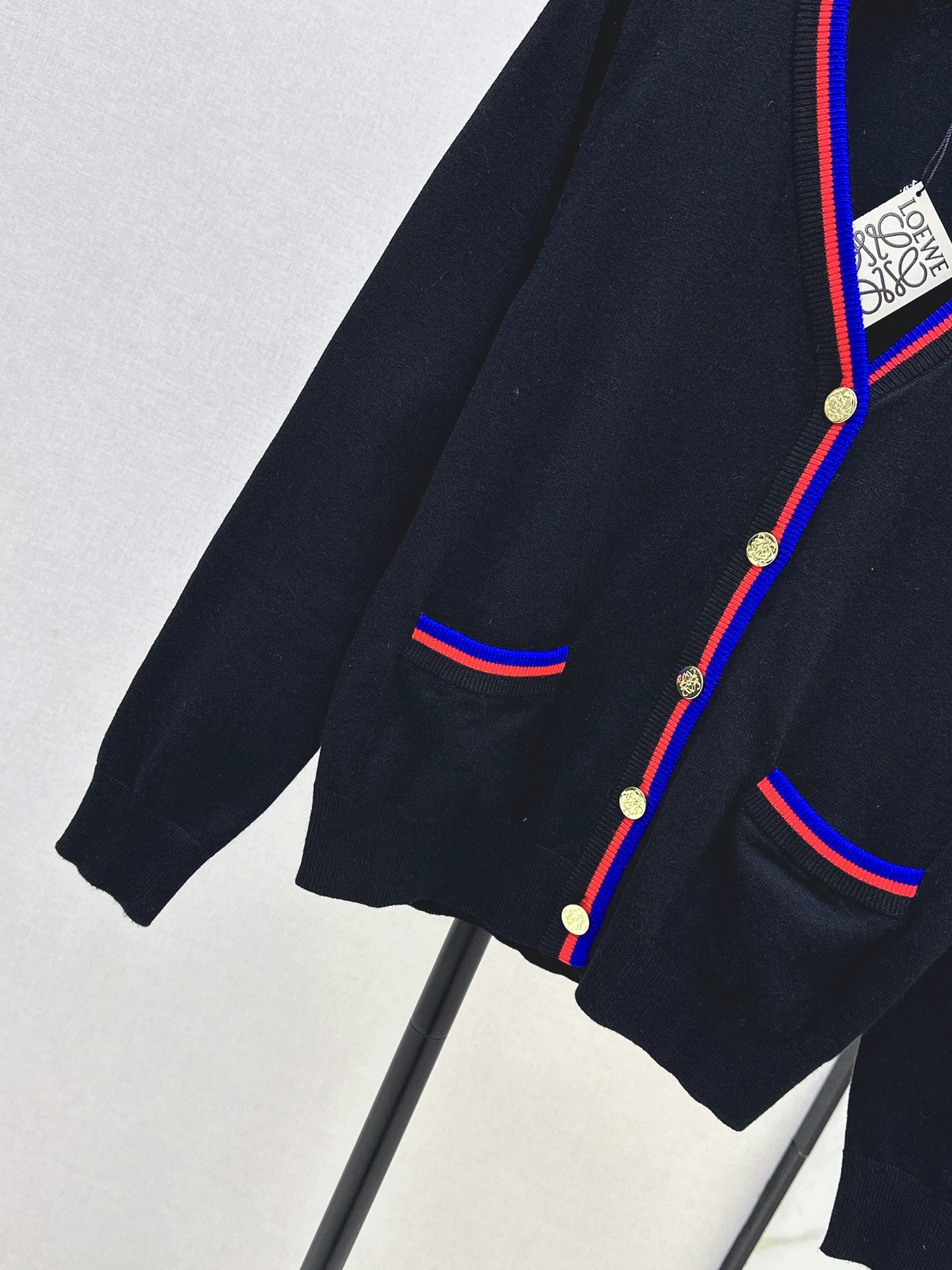 Lo 25 Embroidered decorative cardigan