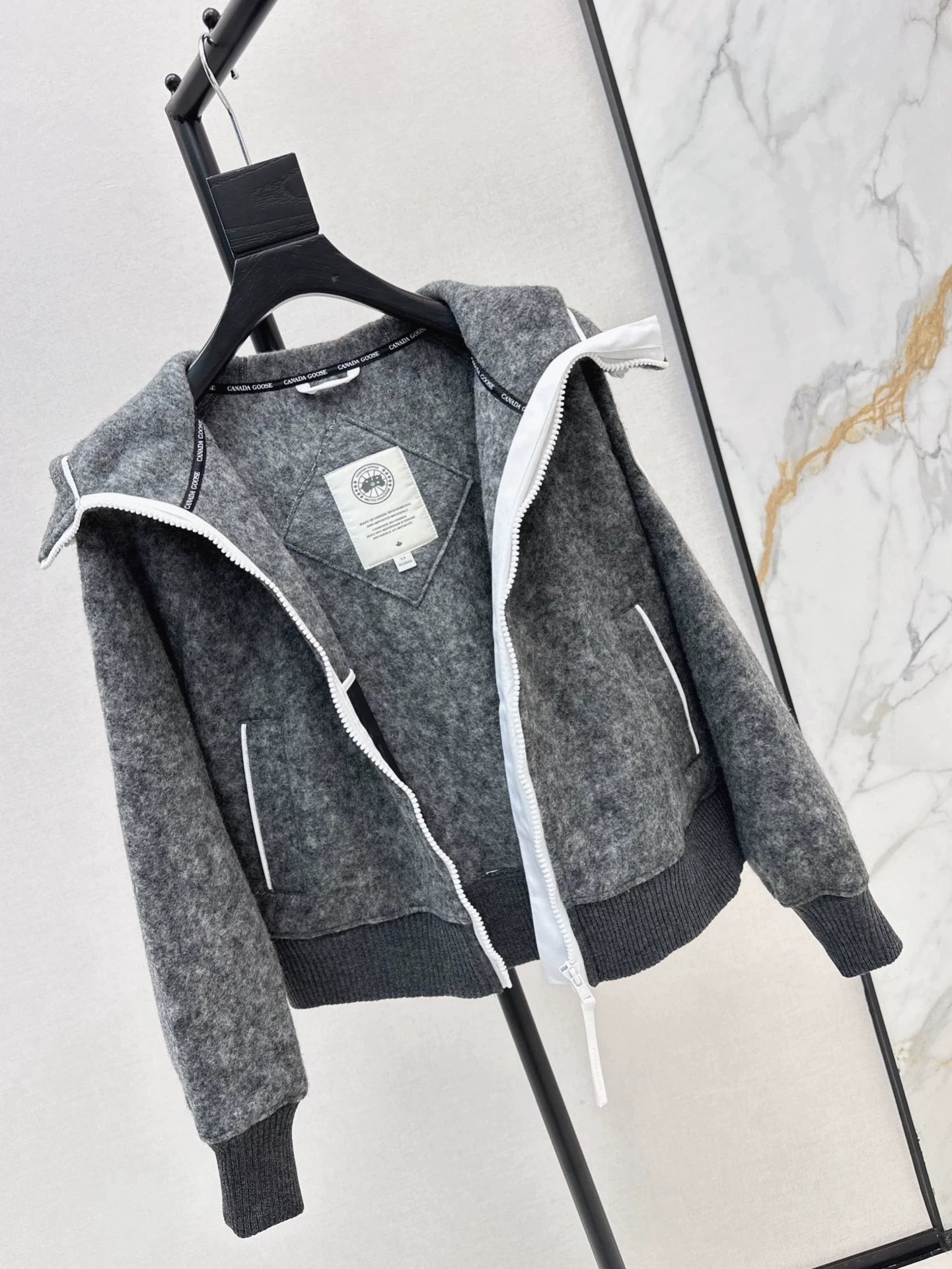 25 Wool sports sweatshirt jacket