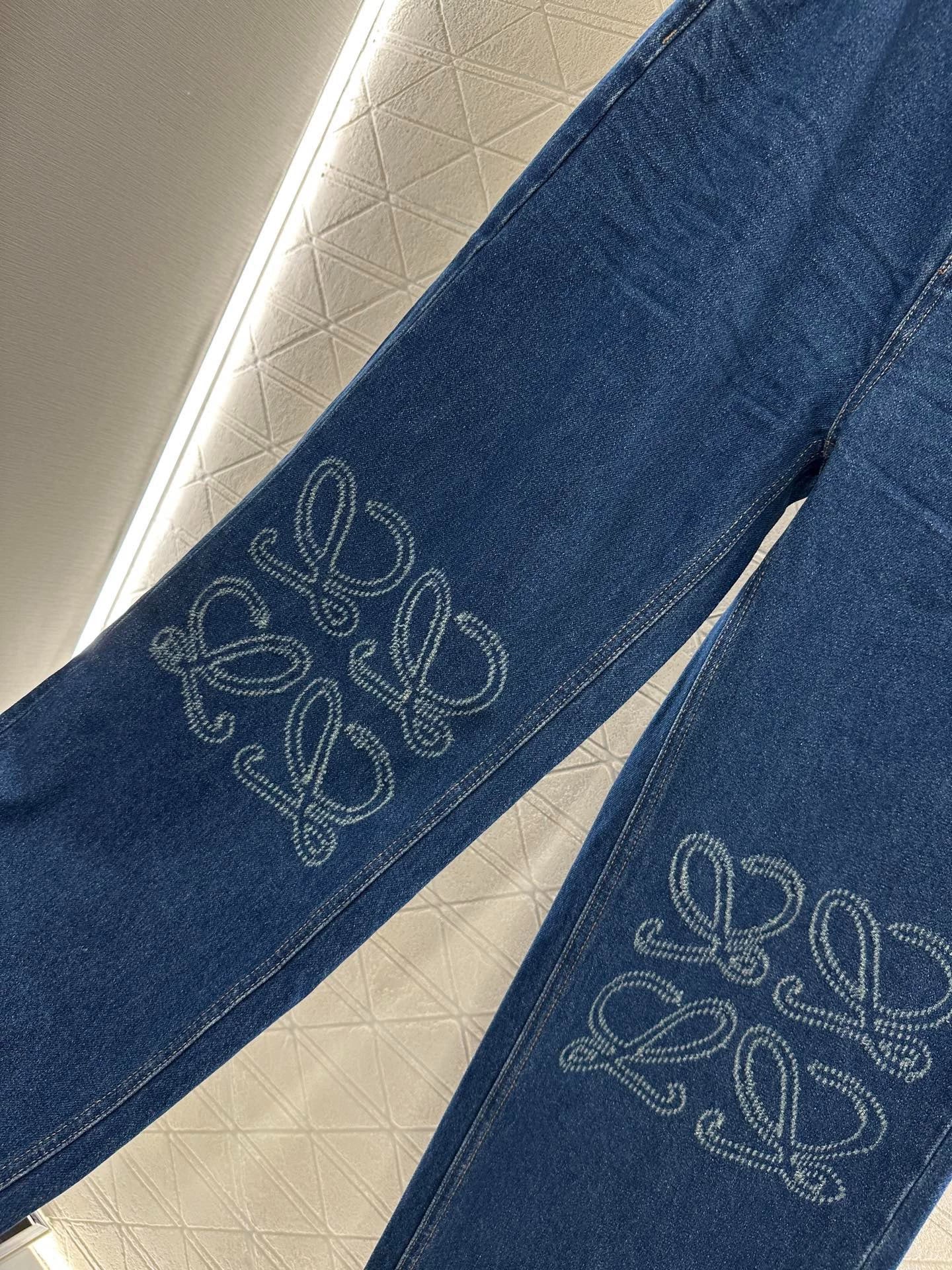 LO 25 Totem Denim Pants