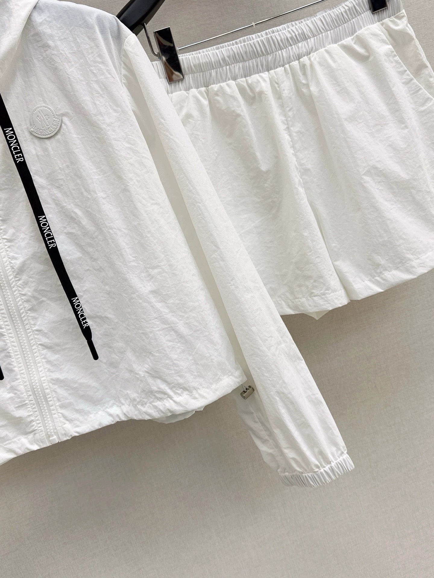 Mo 25 Spring/Summer New Sun Protection Set Hooded Jacket + Shorts(white black gray)