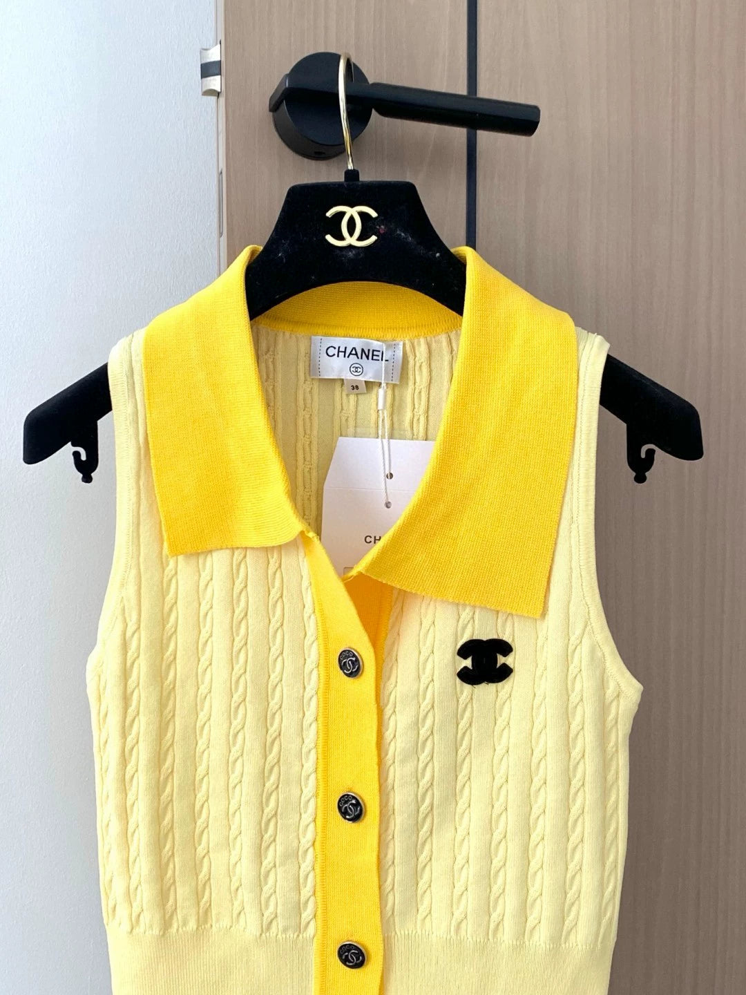 C 25 neue einreihige Revers ärmellose Strickweste