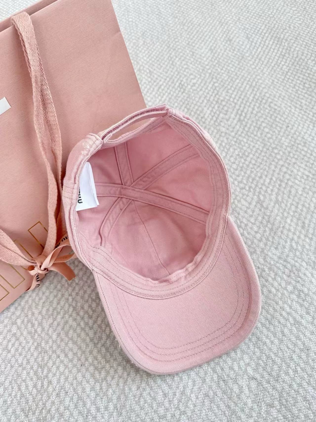 Mi 25 Sakura Pink Baseball Cap