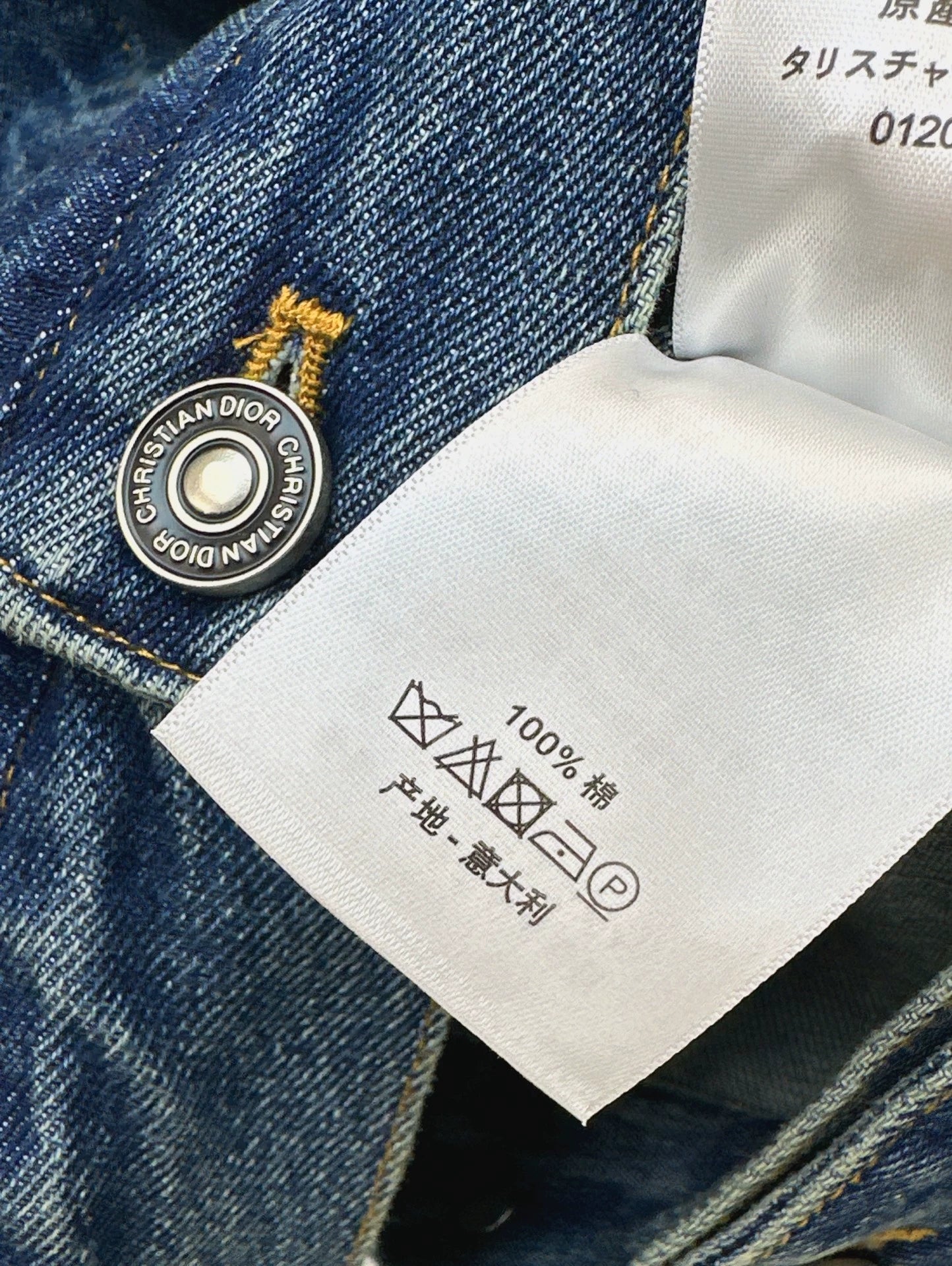 D 25 new hooded denim jacket