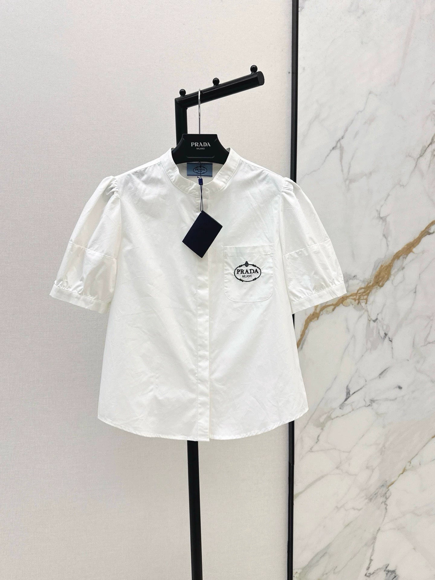 P 25 Spring/Summer newest style letter embroidery decoration short-sleeved shirt