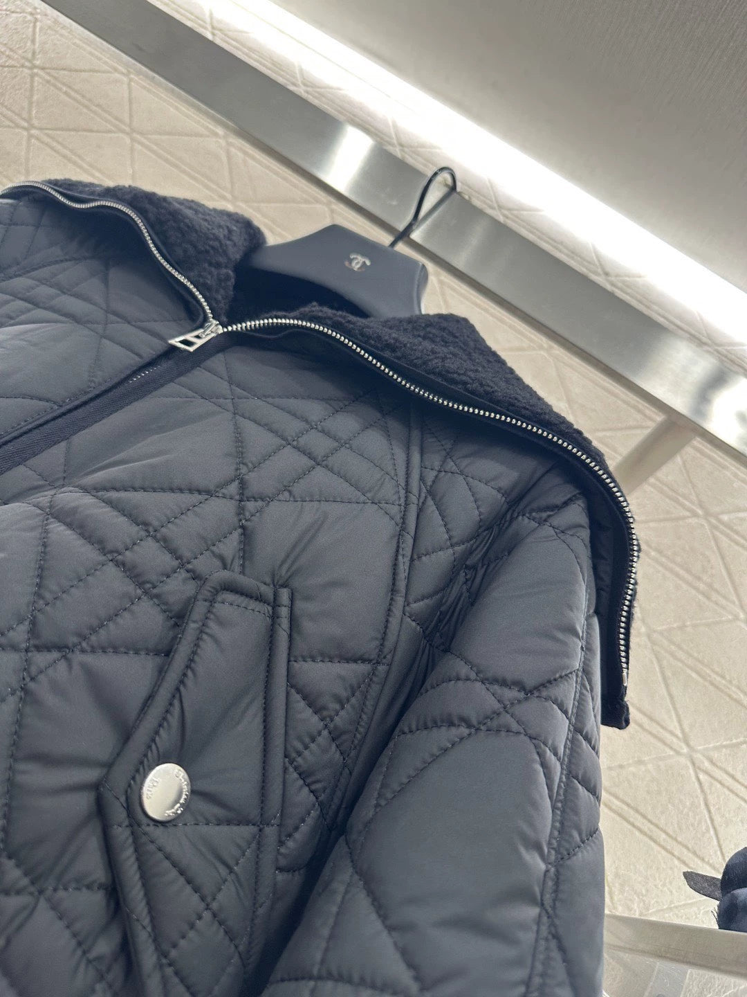 Di 25 Lambswool lining diamond-patterned jacket
