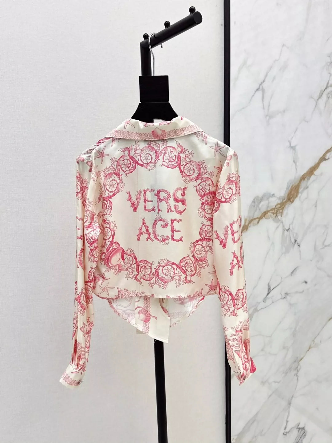 VE 25 spring and summer new goddess of beauty Venus ocean series silk short shirt + shorts set