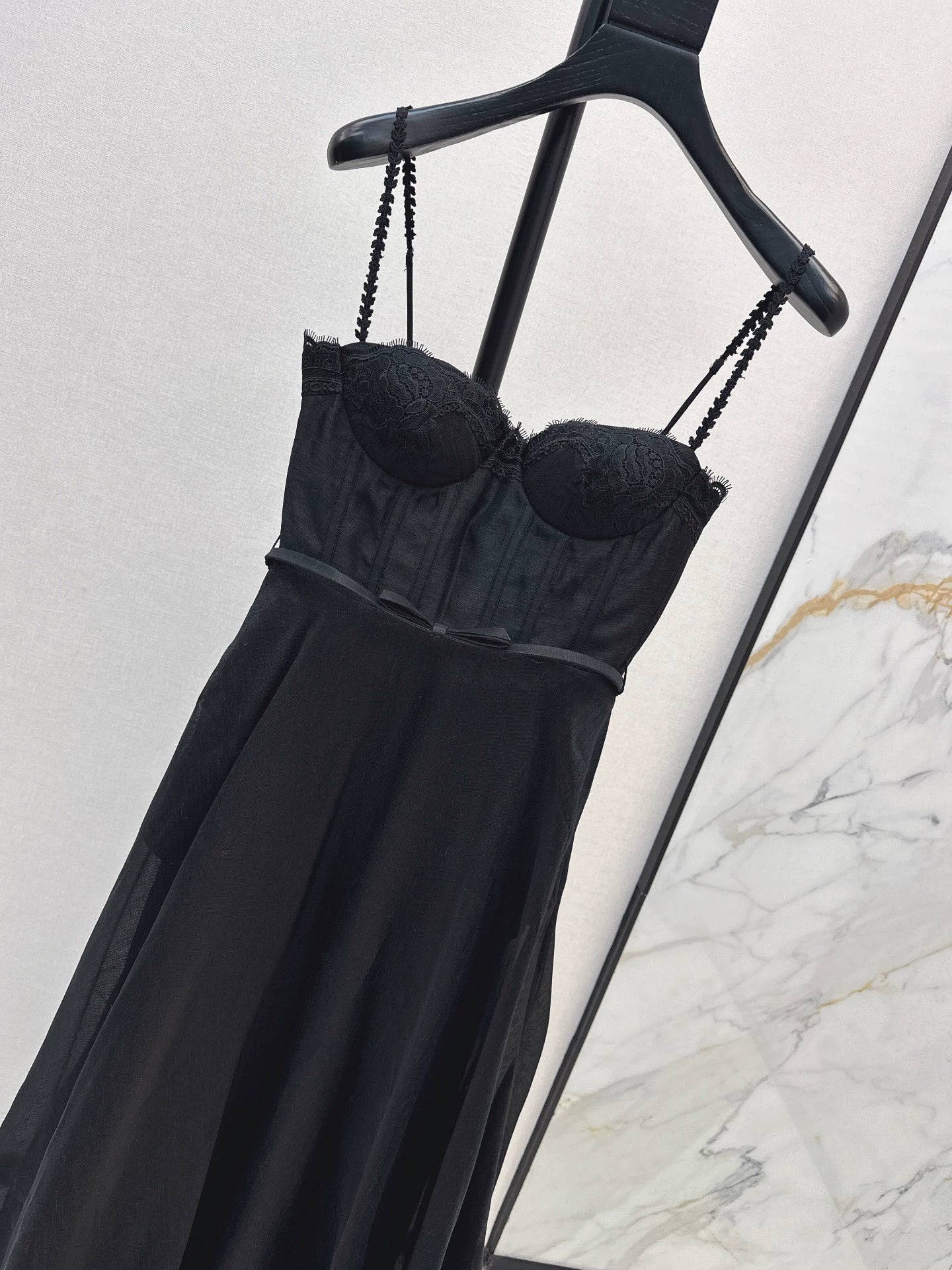 Zim 25 Vacation style camisole dress