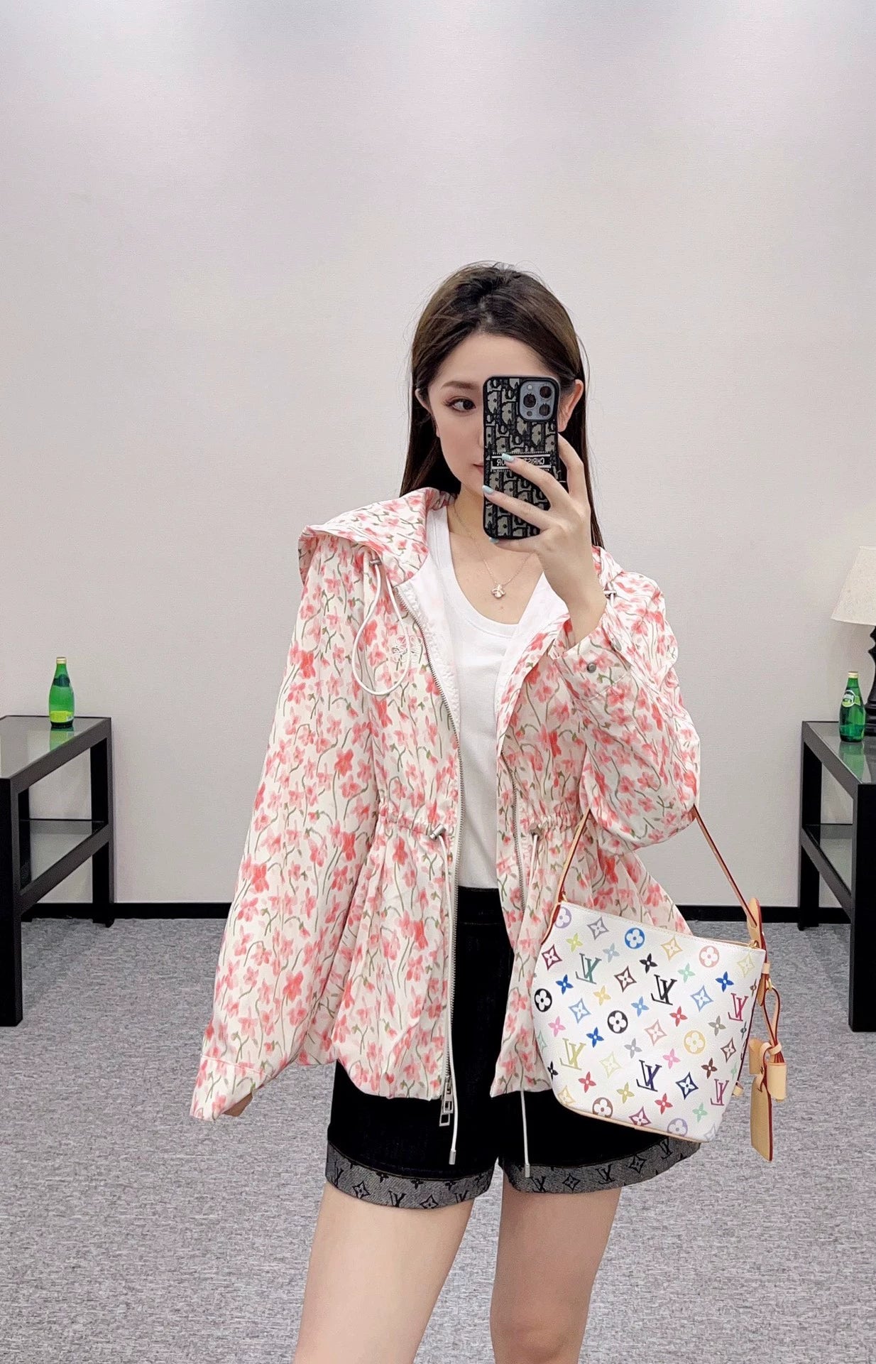 L 25 Hooded Floral Print Jacket