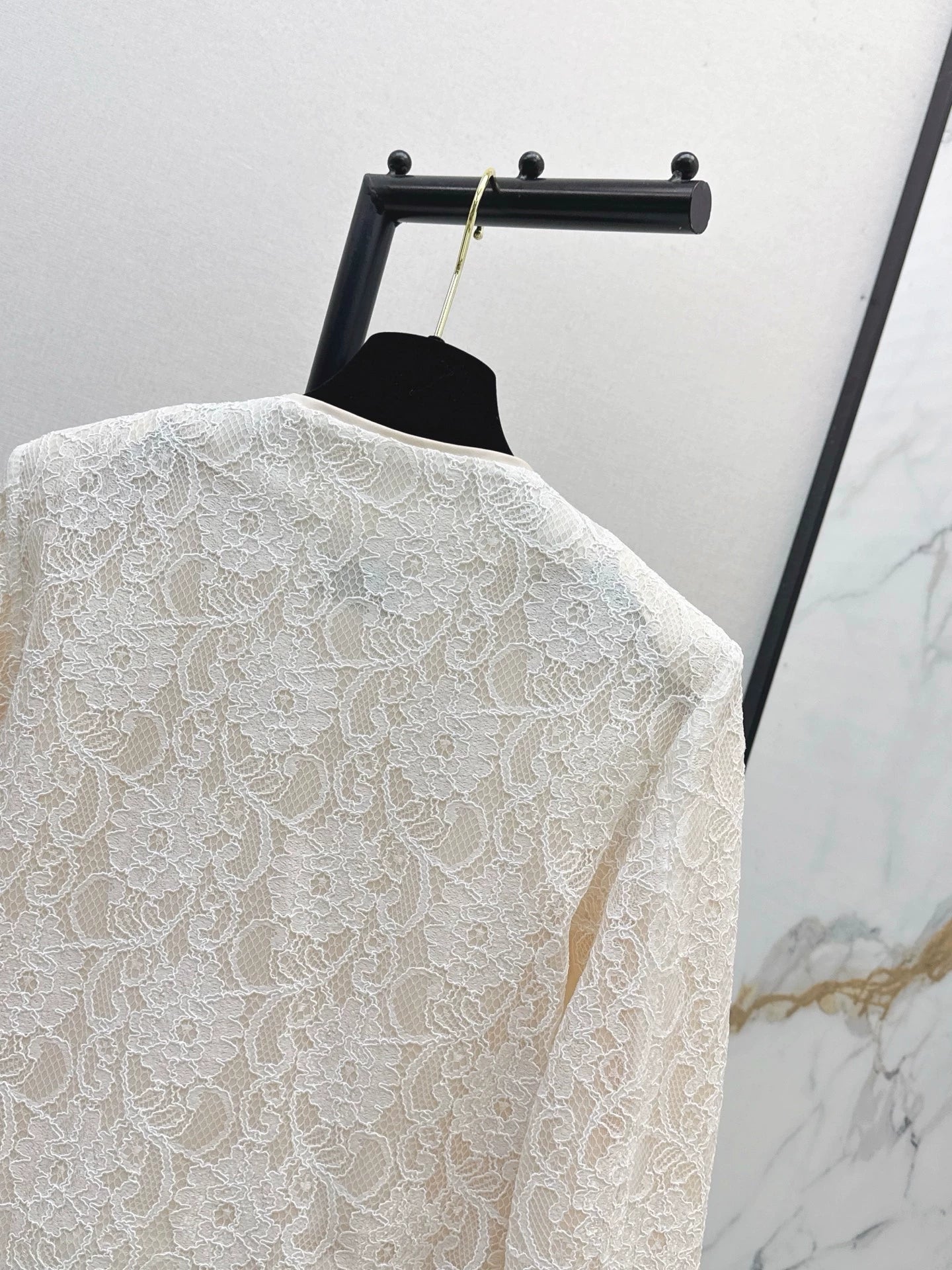 C 25 lace jacket
