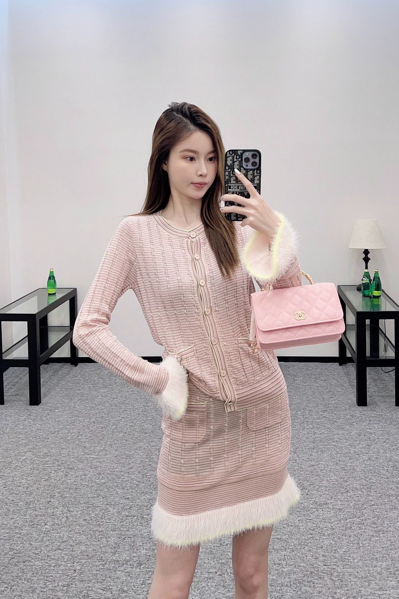 C 25 Flowing tassel knitted cardigan