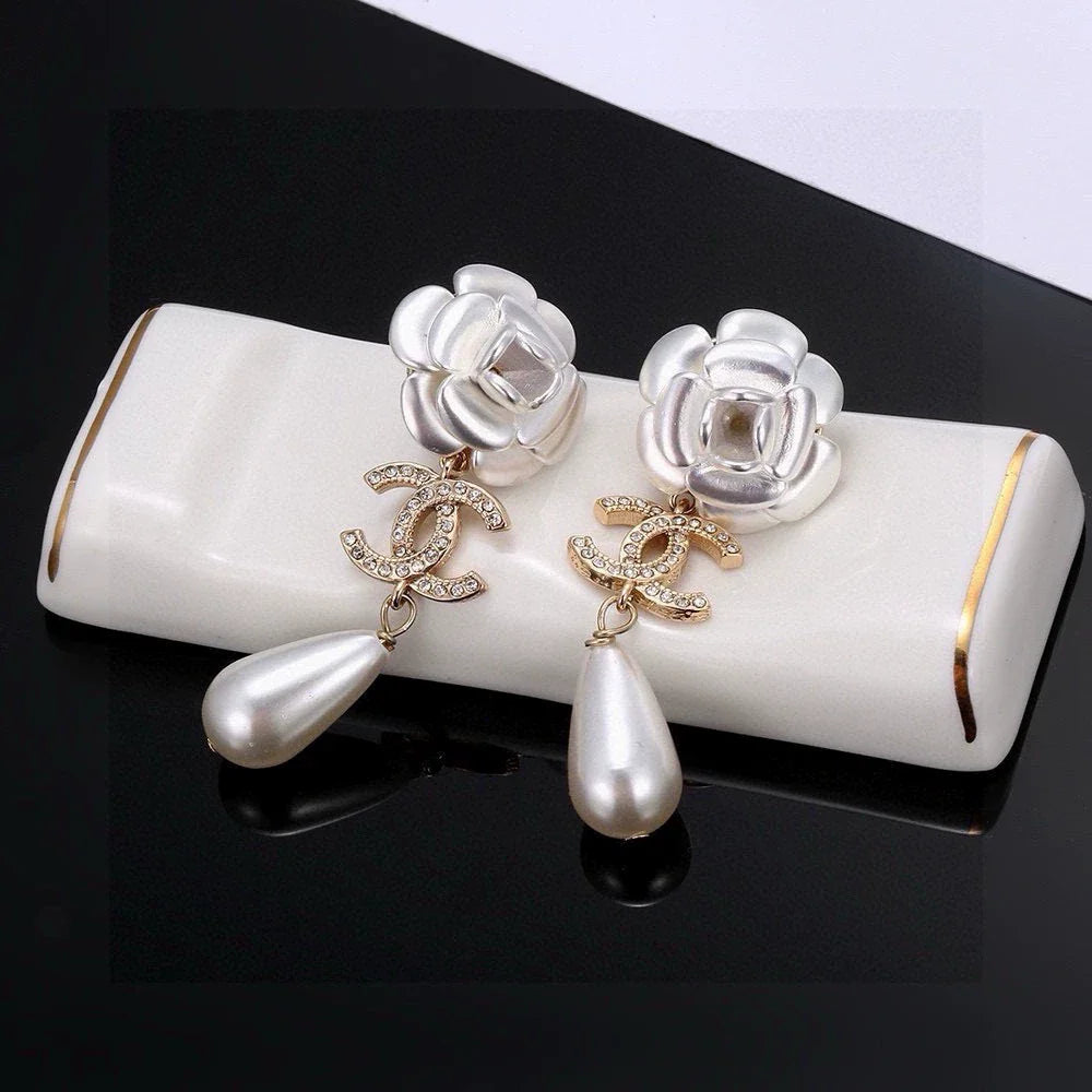 25 Summer new double C camellia pearl with diamond earrings