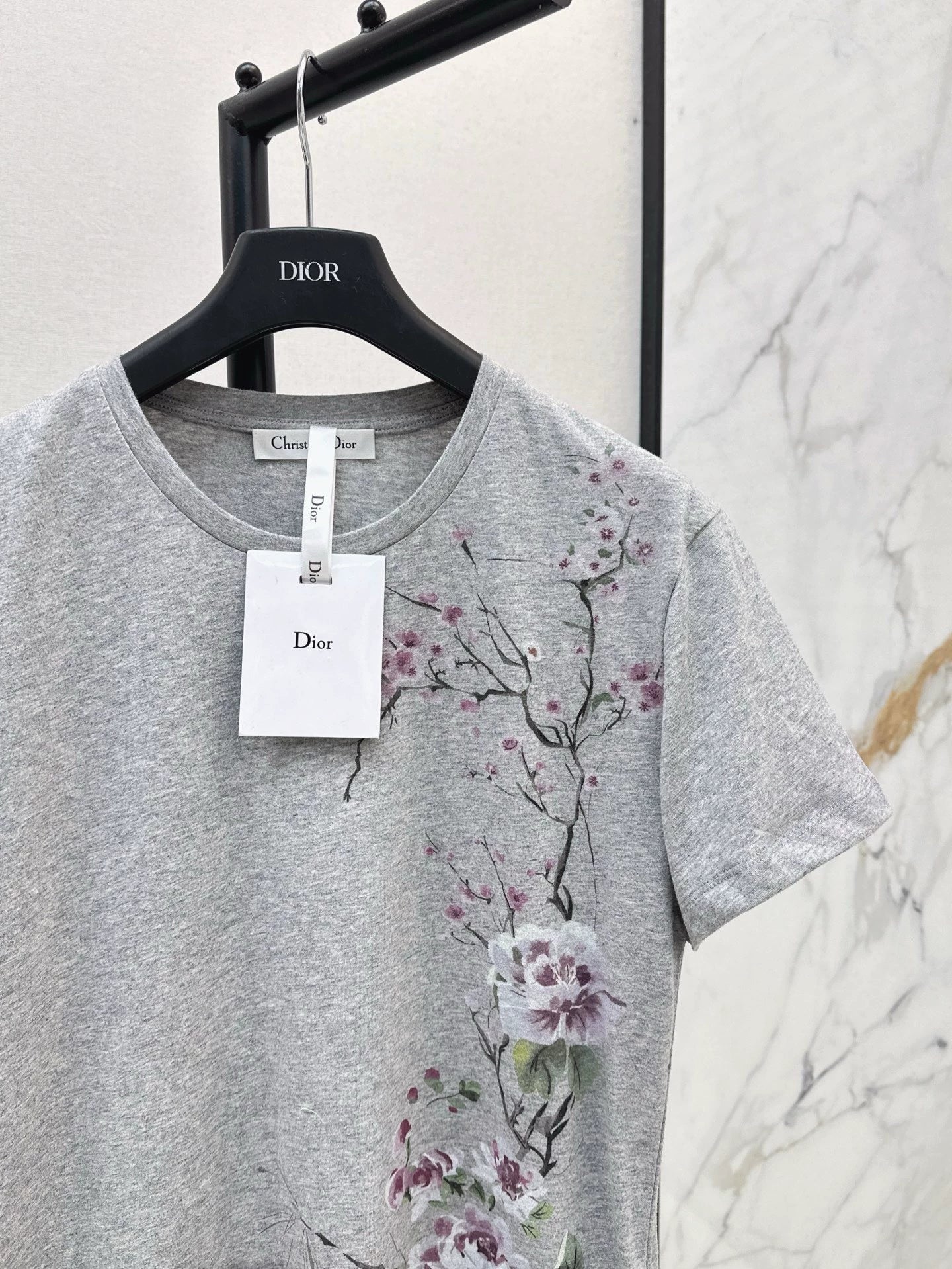 D 25 spring and summer latest pattern gradient short sleeve T-shirt