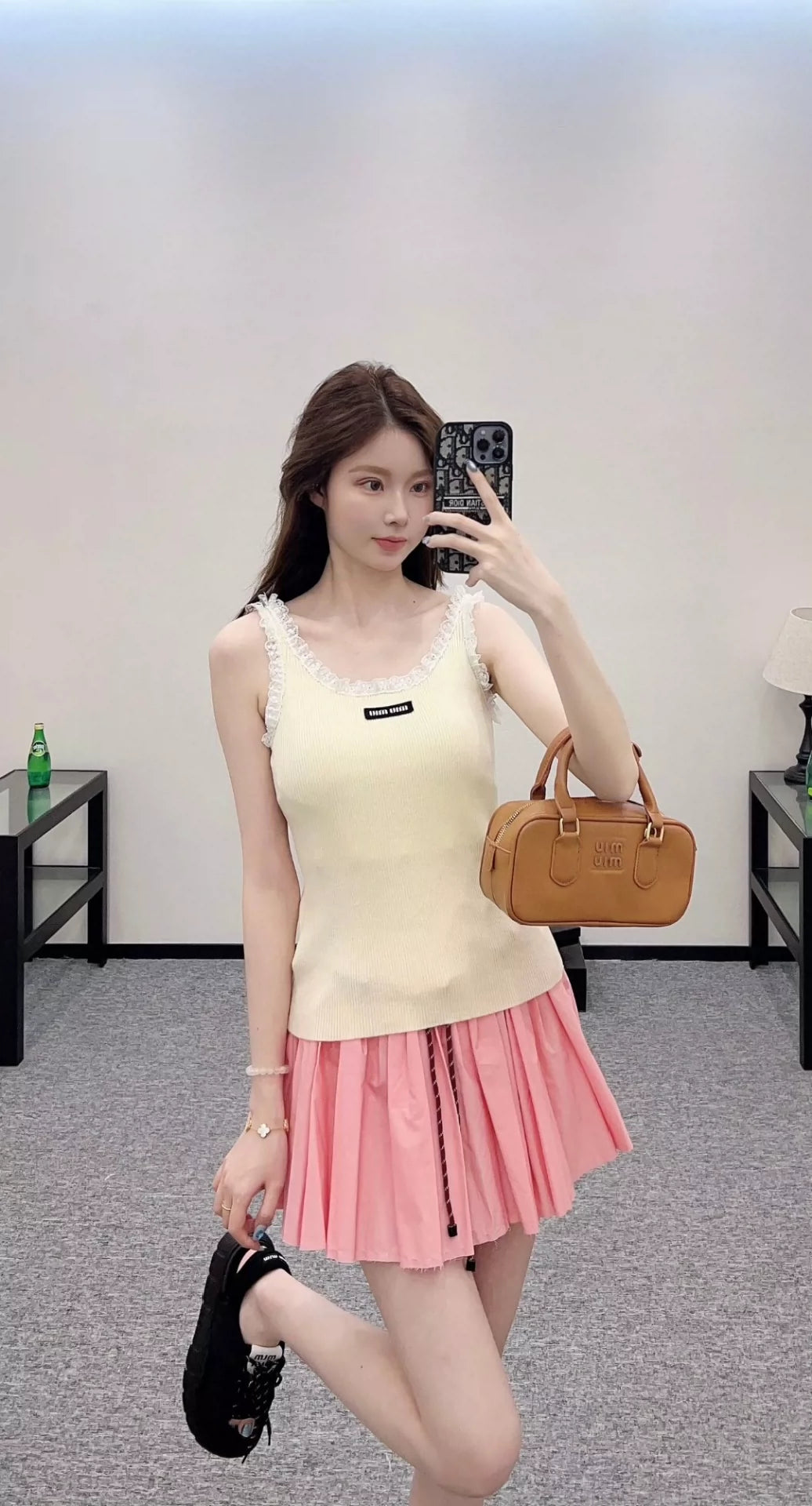 M 25 Summer New Lace Trim Knitted Vest