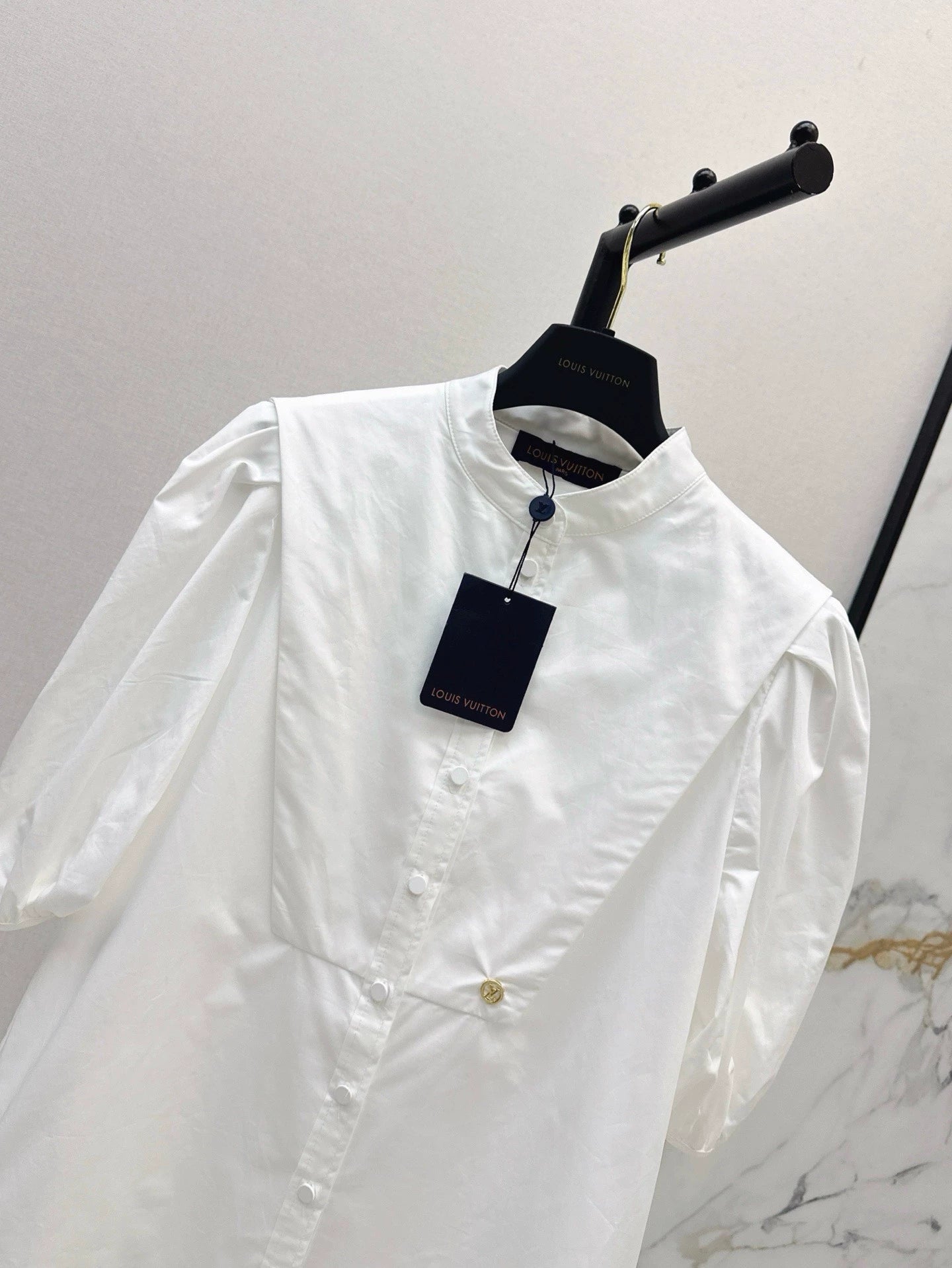 L 25 Spring/Summer New Standing Collar Bubble Sleeve Blouse