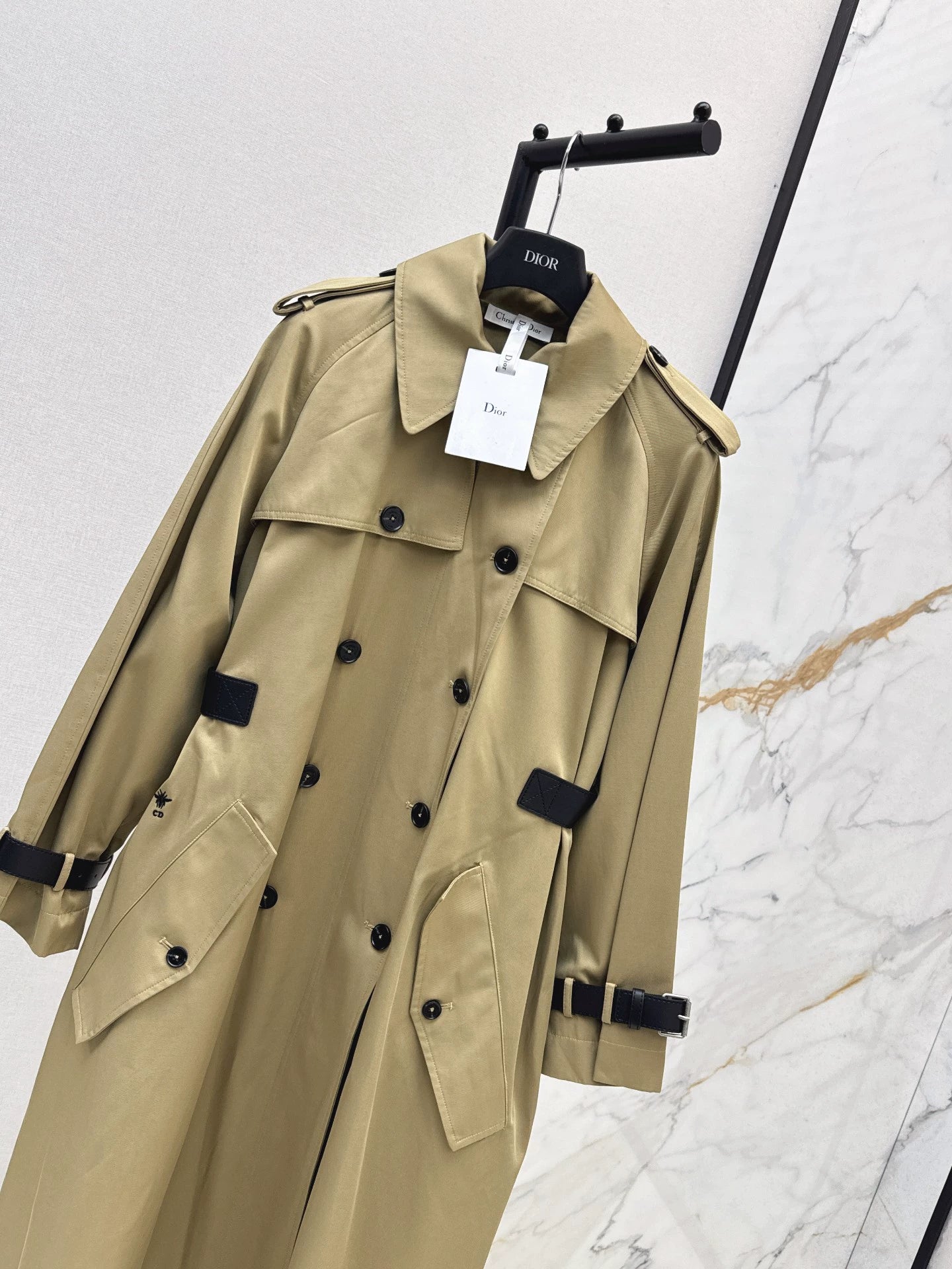 D 25fw long trench coat