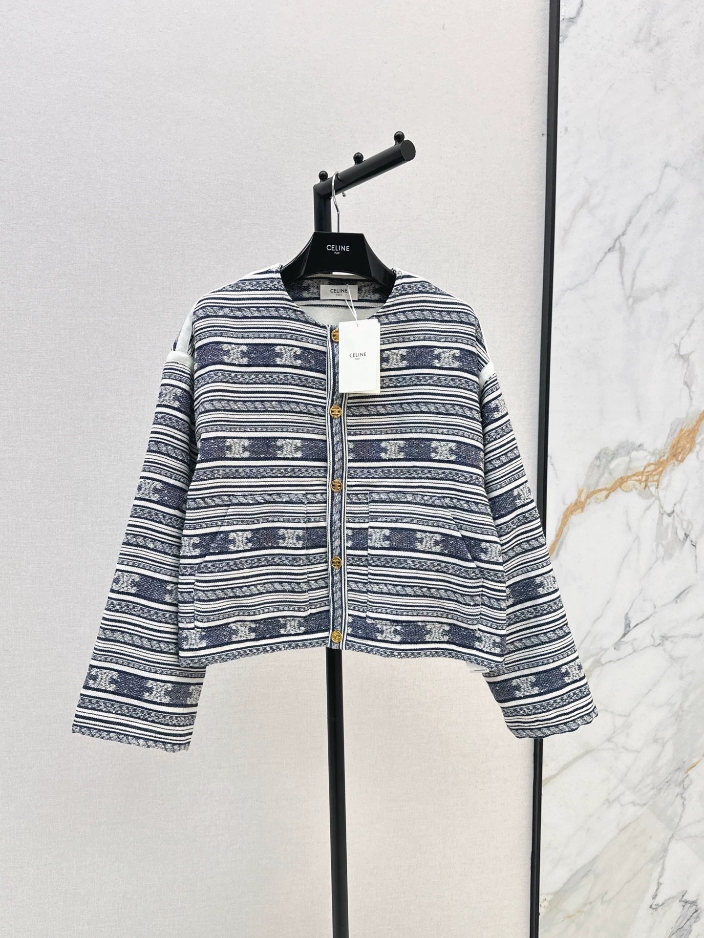 CE 25 Early Autumn New Embroidered Jacket