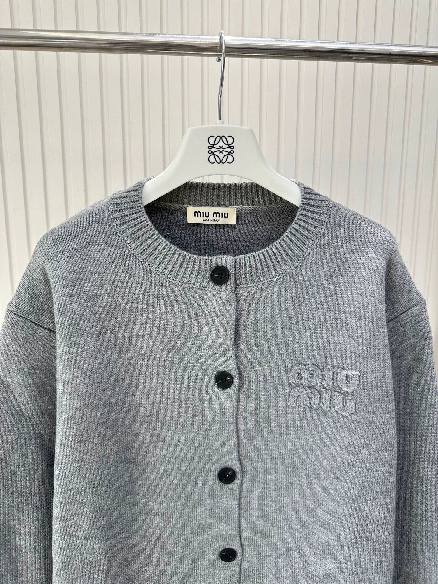 Mi 25 Crew-neck knitted cardigan with logo