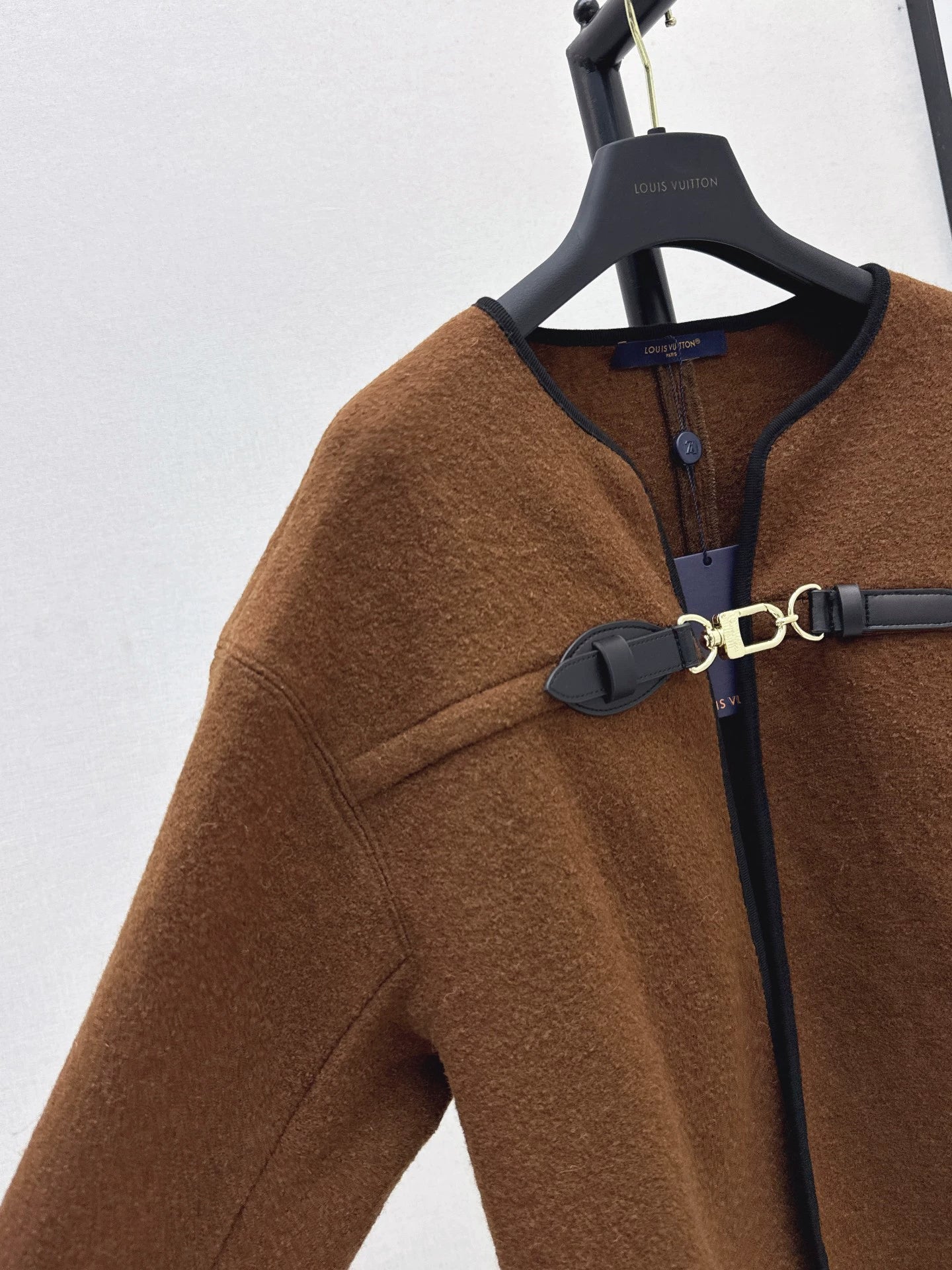 L 25 Leather buttoned cape coat