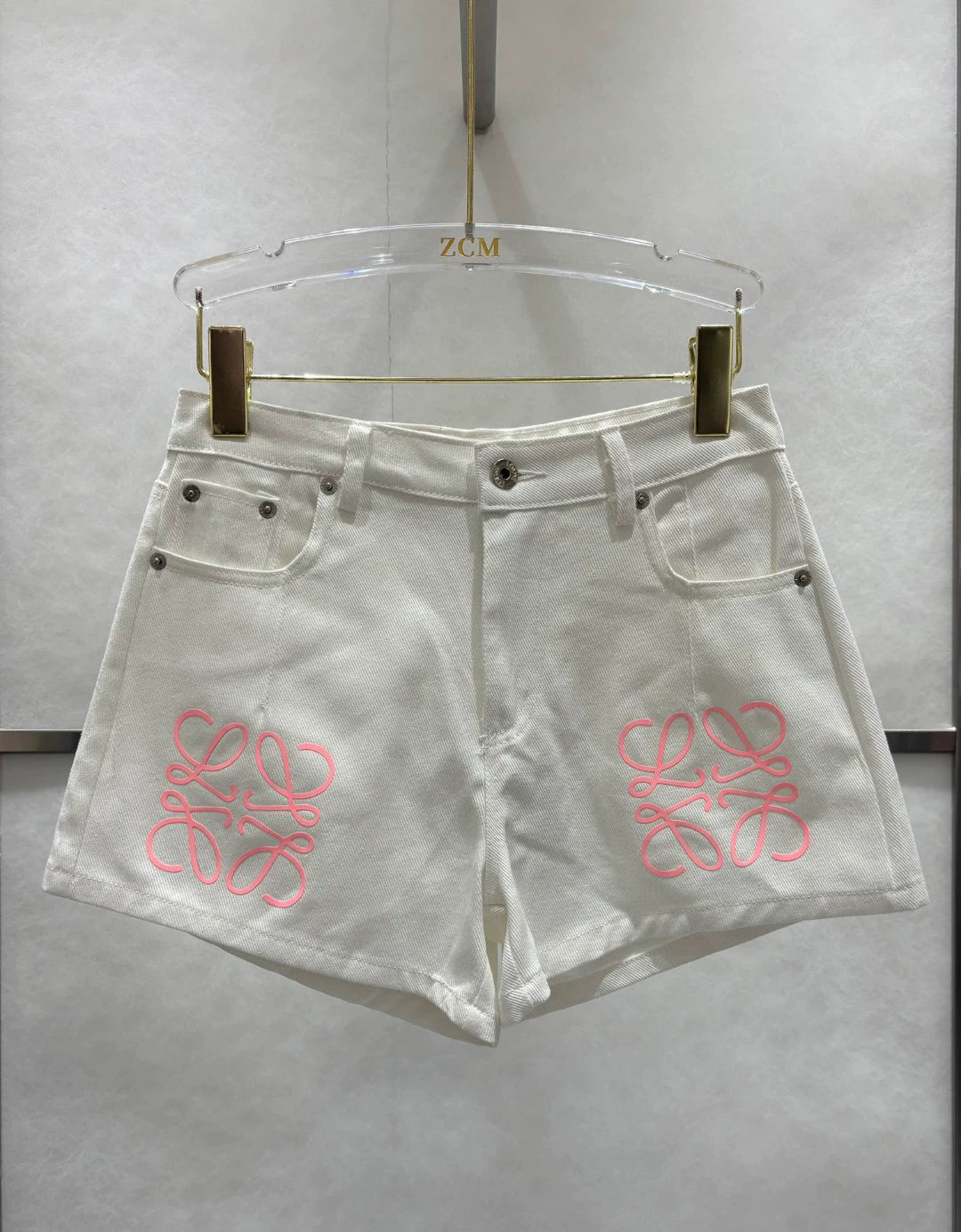LO 25 Washed denim shorts
