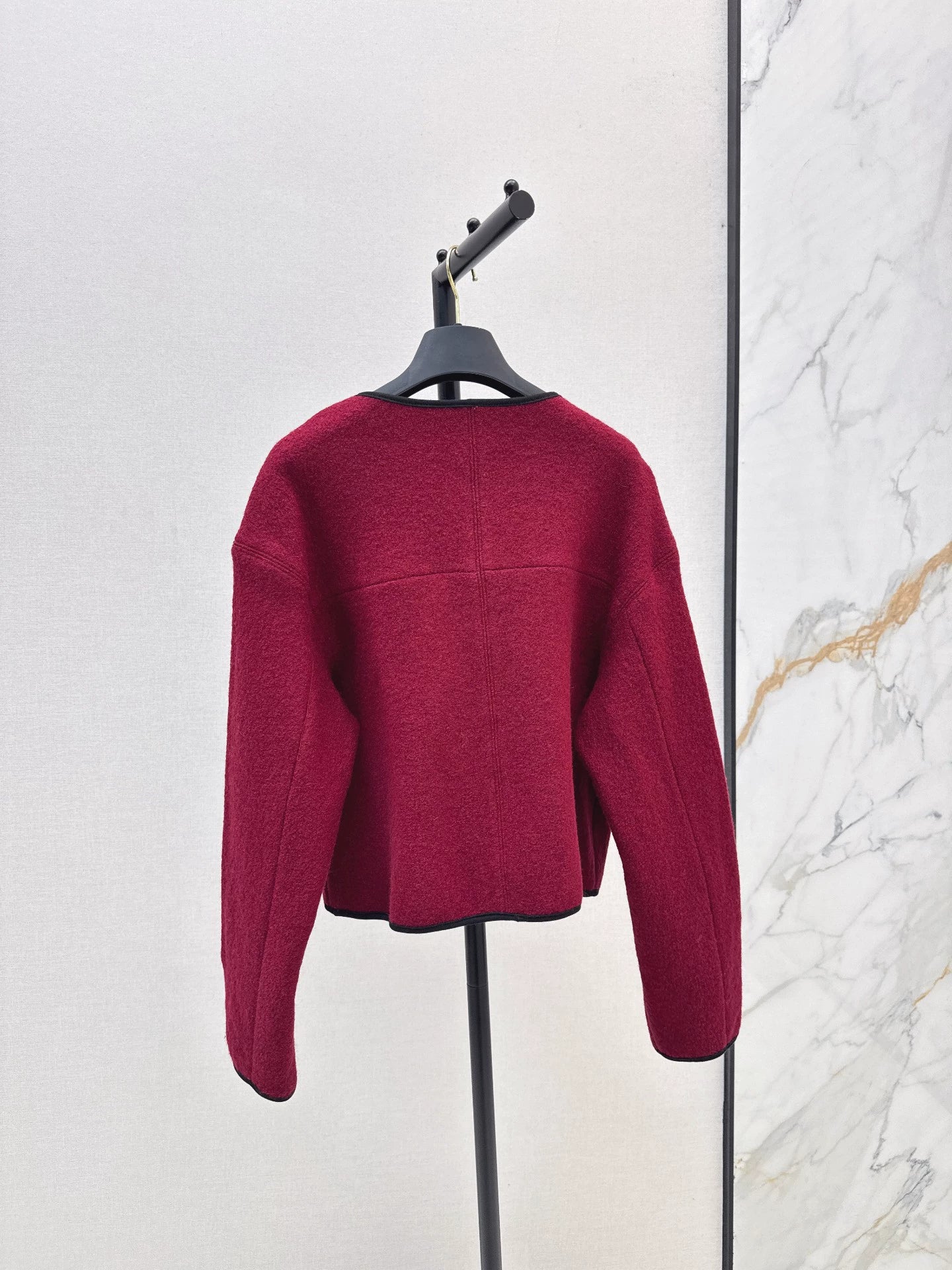 L 25 Leather buttoned cape coat