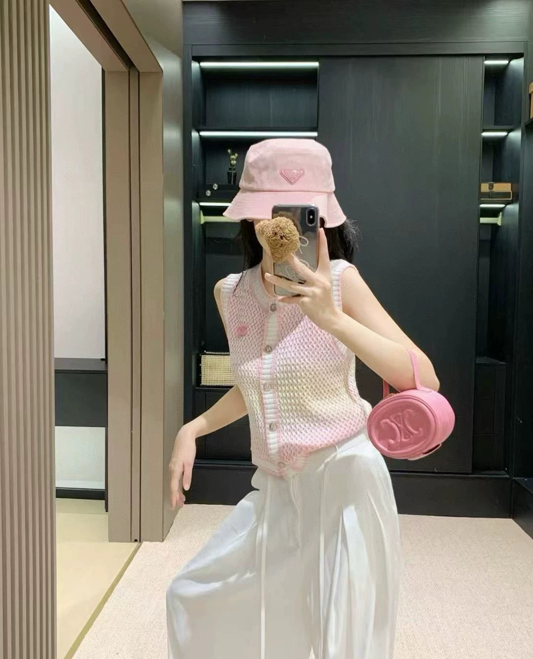 C 25 New Rainbow Color Knit Vest