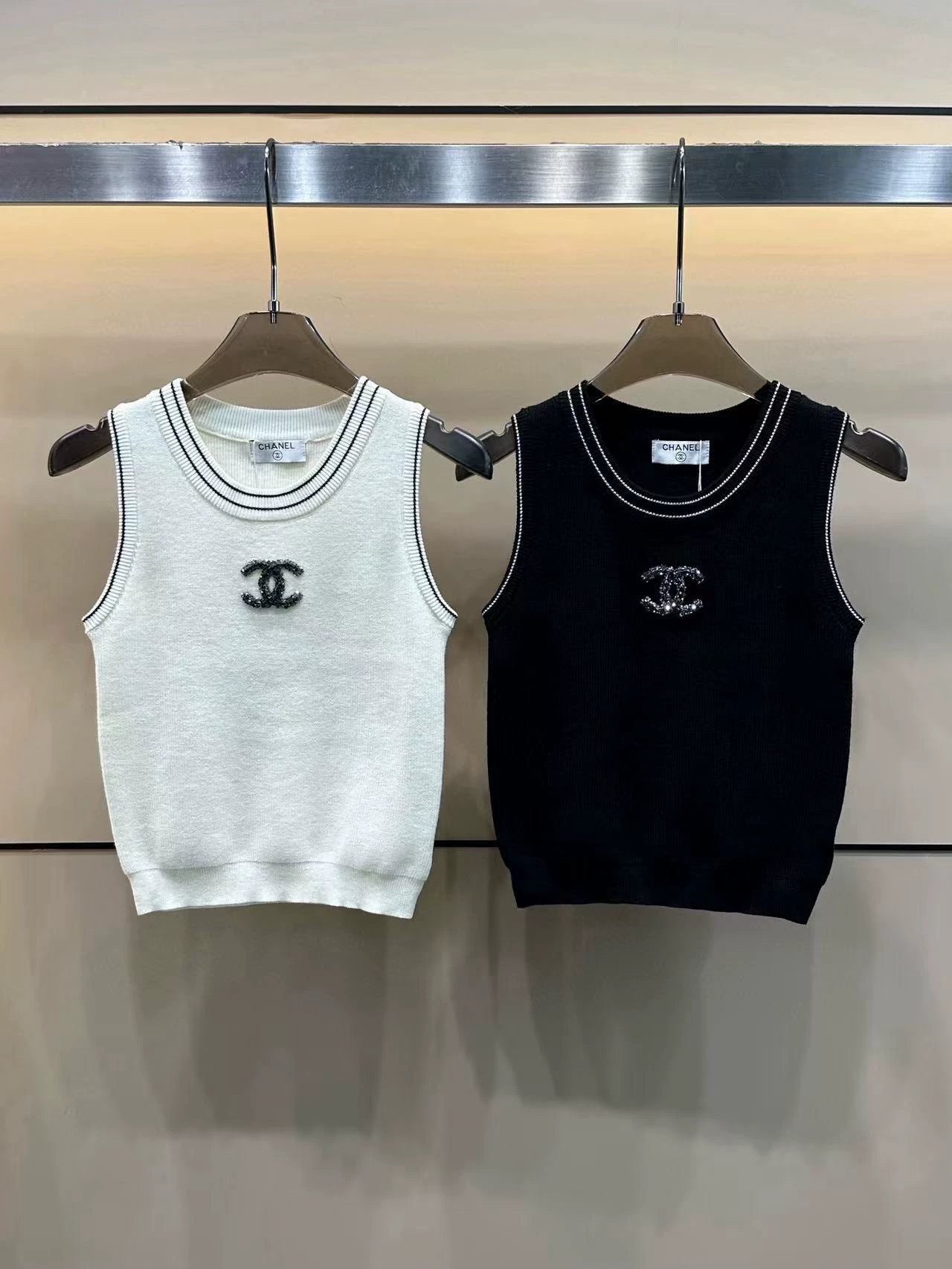 round neck vest with handmade beads on the chest
