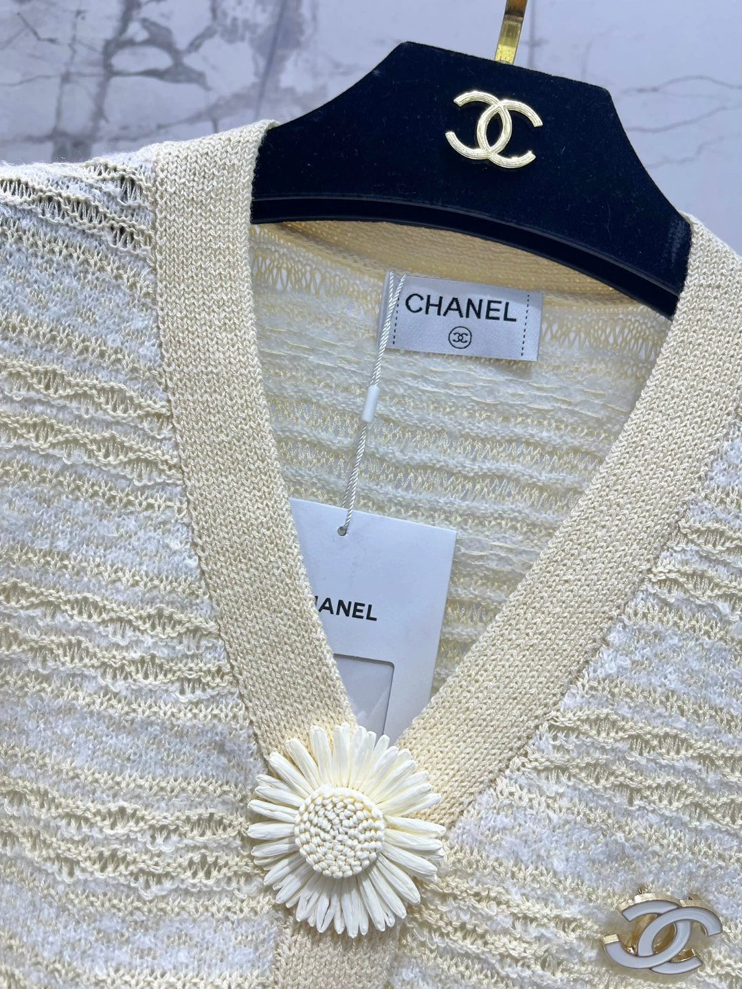 C 25 new sunflower V-neck Slim thin knitted vest cardigan