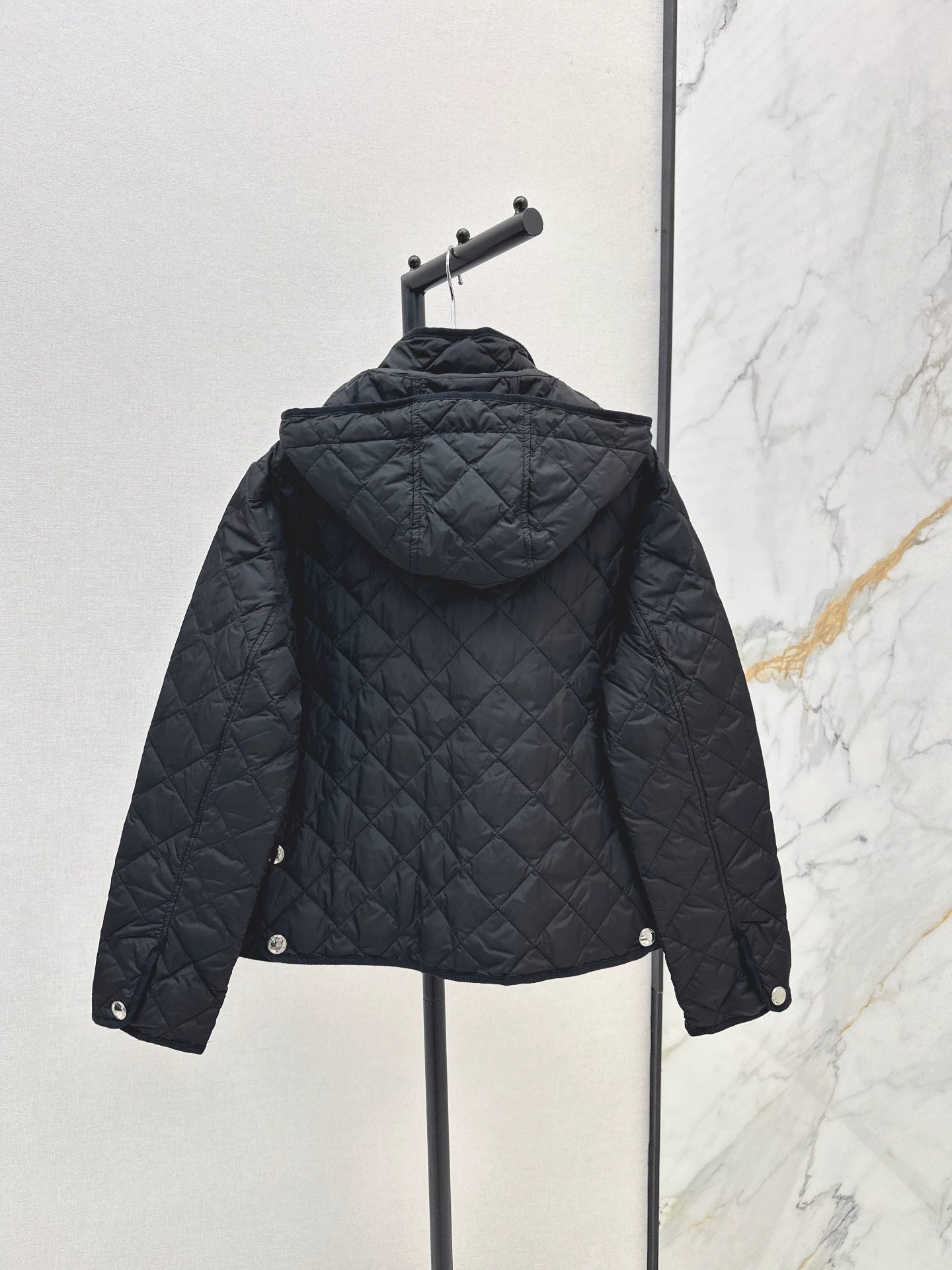 BRU 25 New Diamond Quilted Hooded Down Cropped Jacket