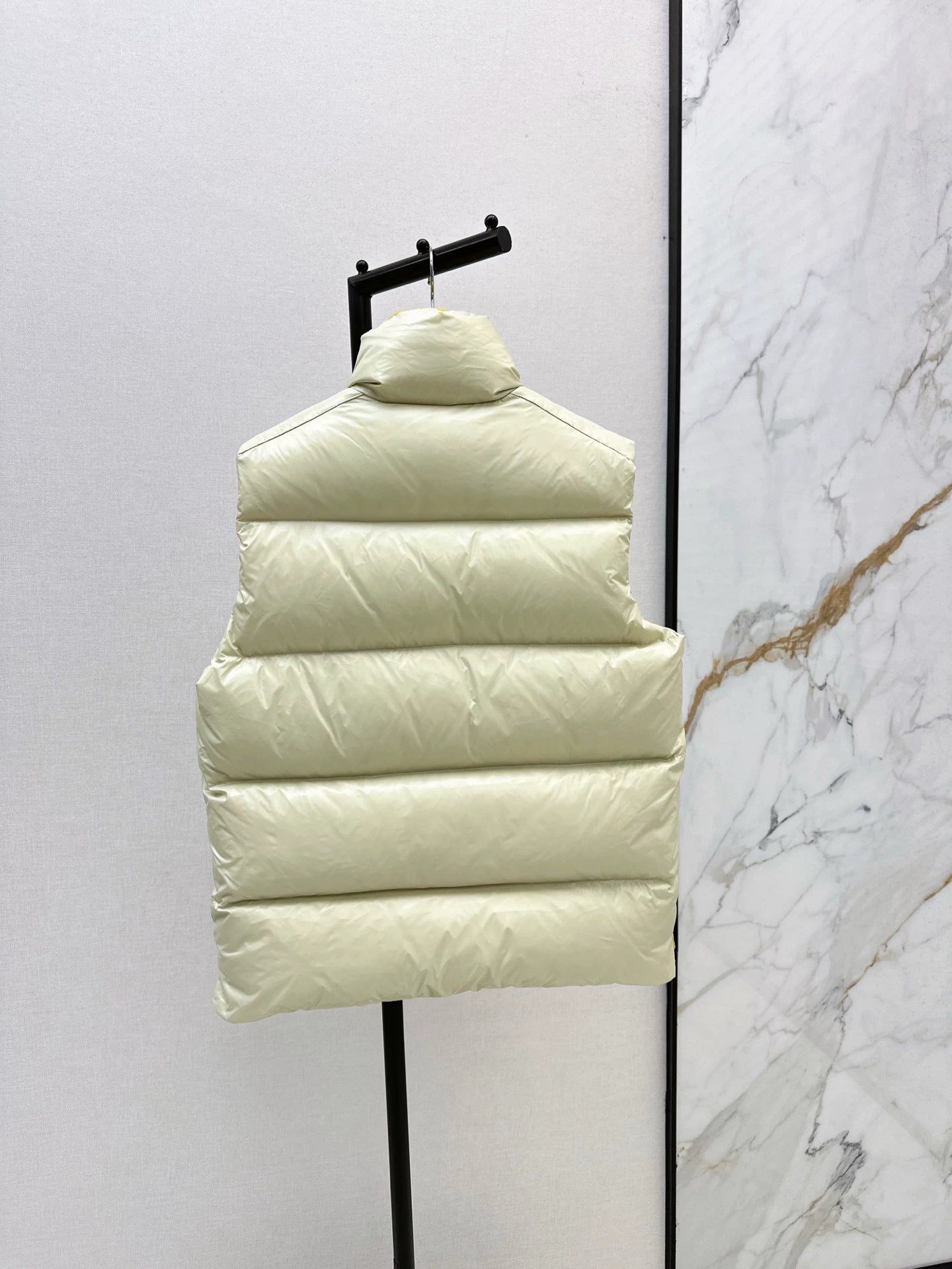 Mon 25fw stand collar down vest