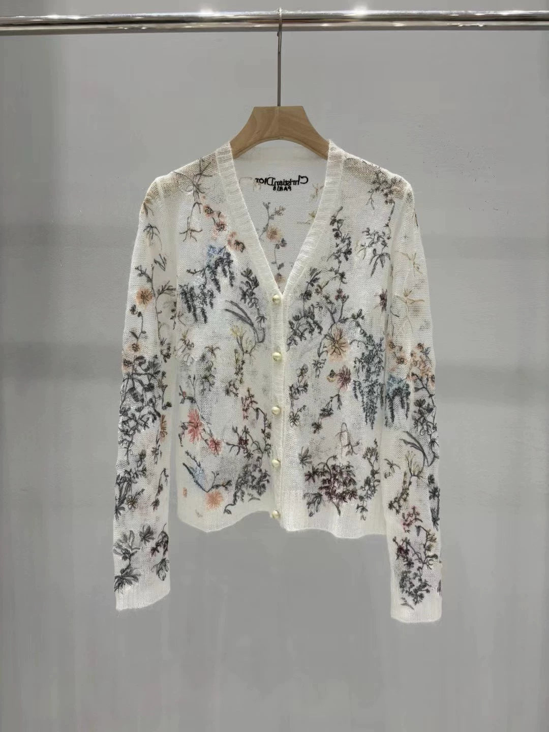 D 25 new early autumn knitted cardigan