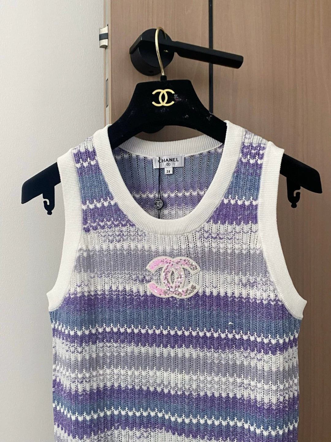 C 25 New Gradient color round neck