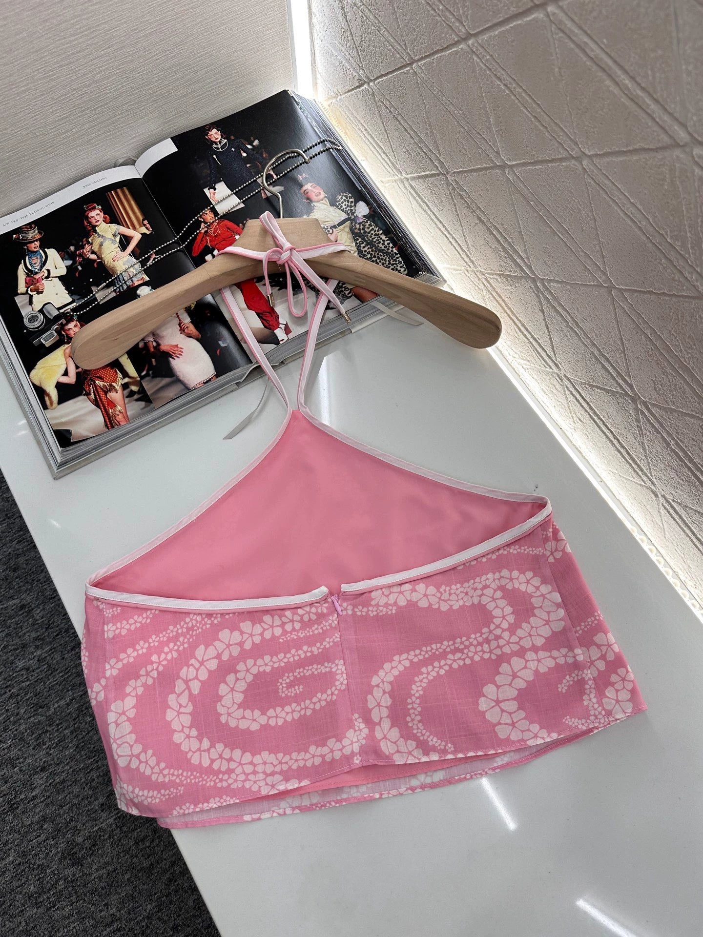 C 25 Printed halter vest