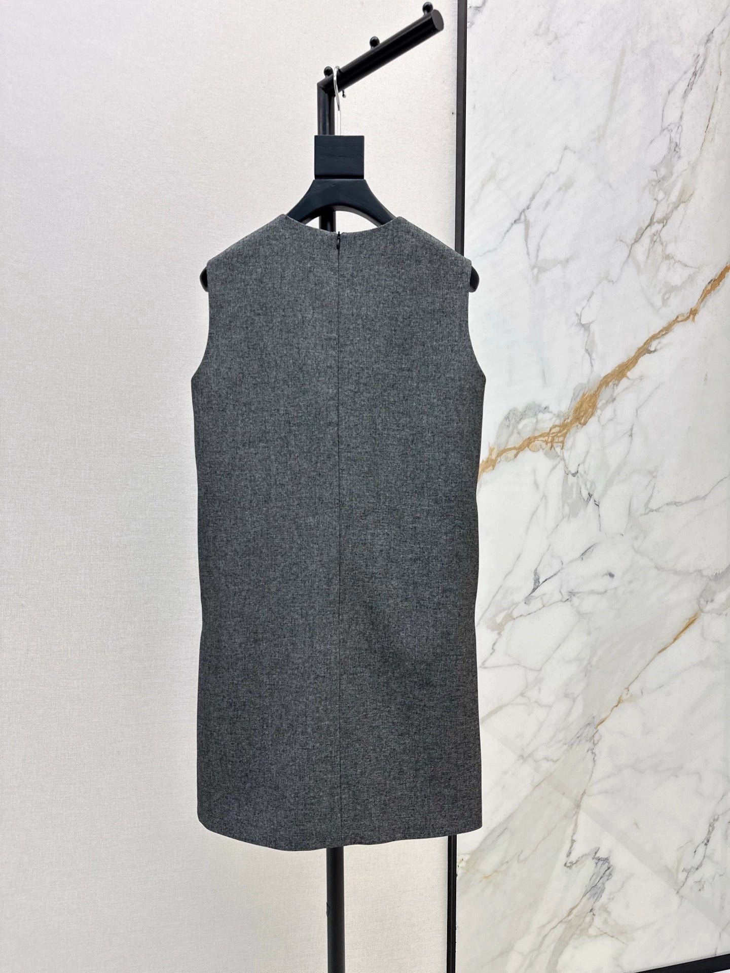 D 25 Spring/Summer newest style Webbing Sleeveless Dresses