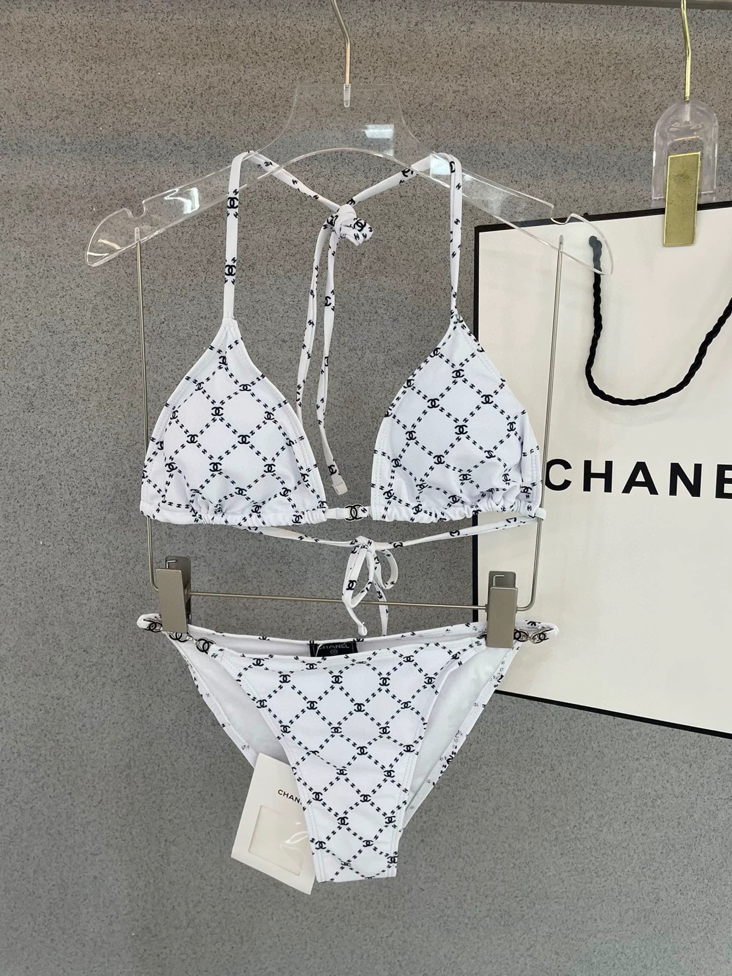 C 25 New white bikini set