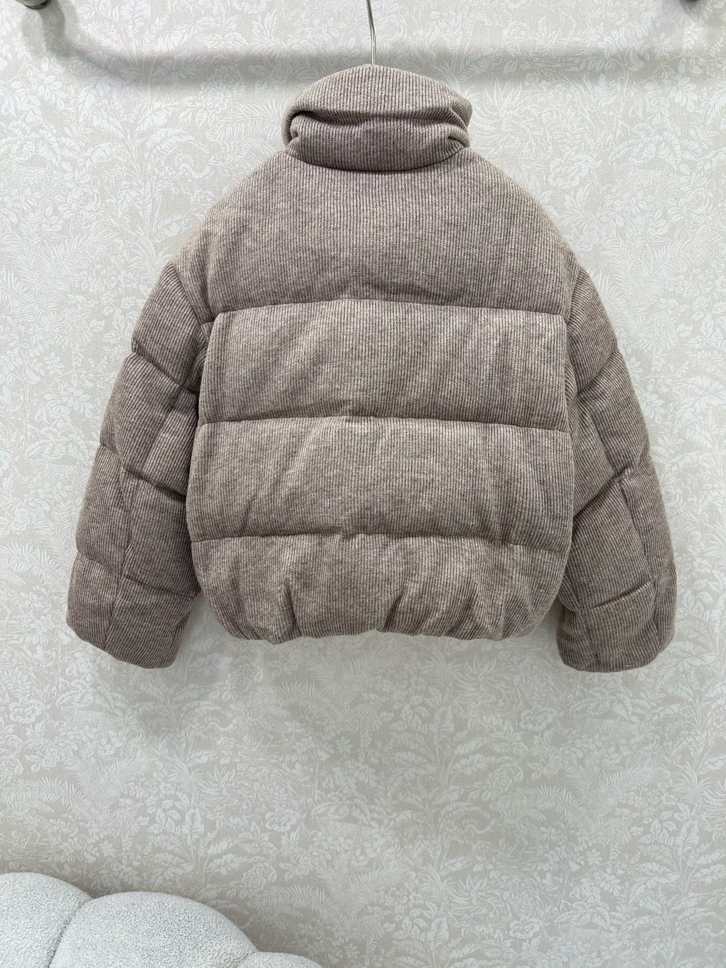 Bru 25 Cashmere fabric + white goose down down jacket