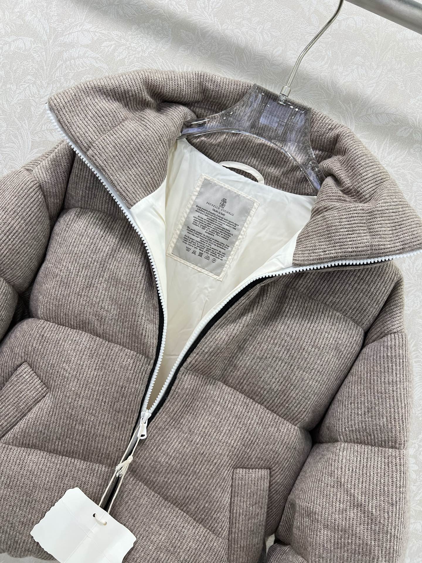 Bru 25 Cashmere fabric + white goose down down jacket
