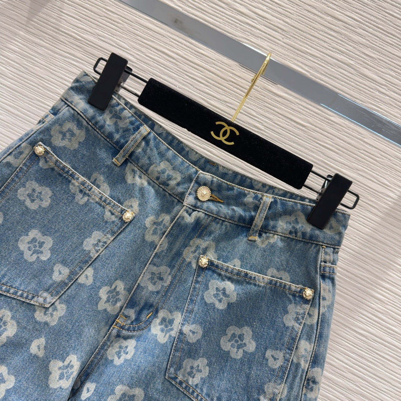 C 25SS neue stylische Jeansshorts