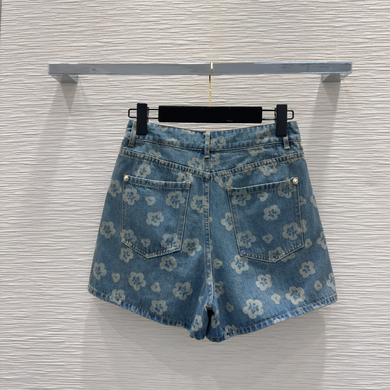 C 25SS neue stylische Jeansshorts