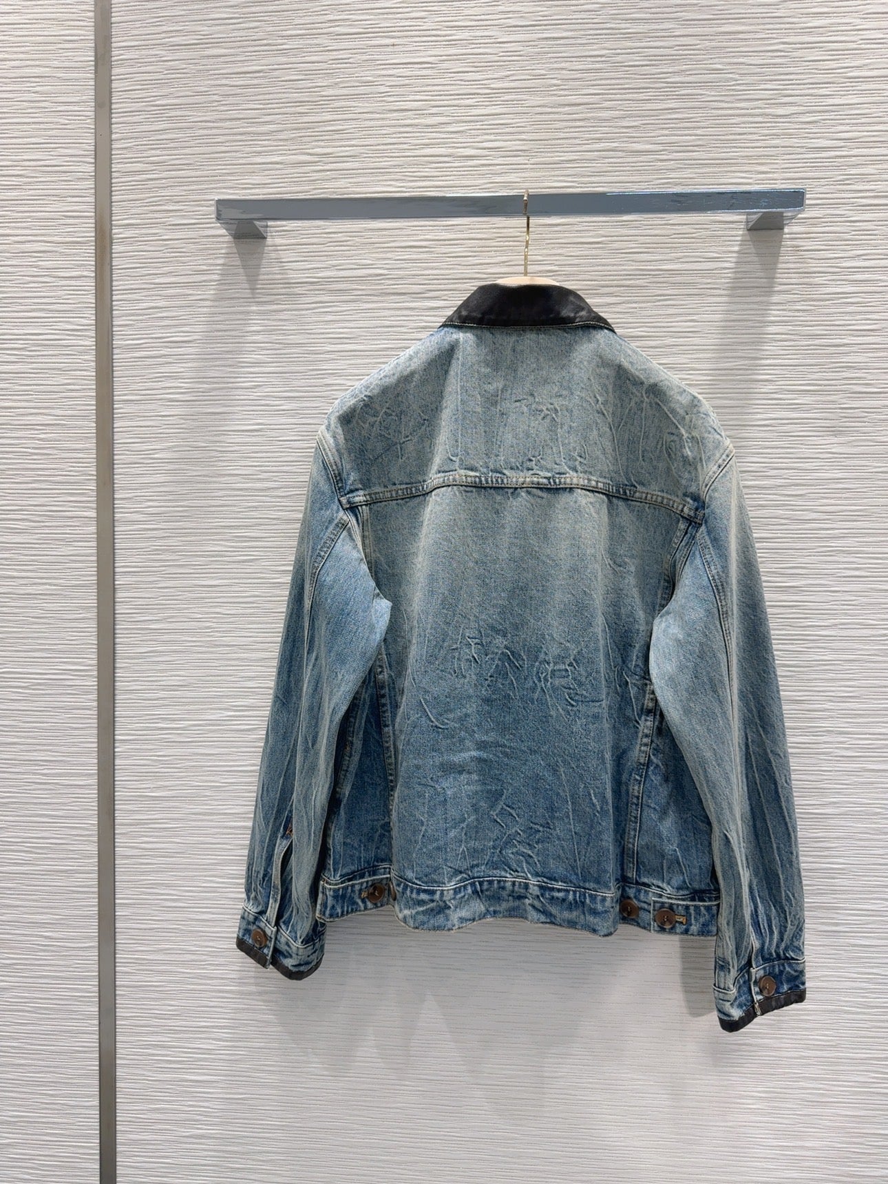 M 25 new styles of distressed denim jacket
