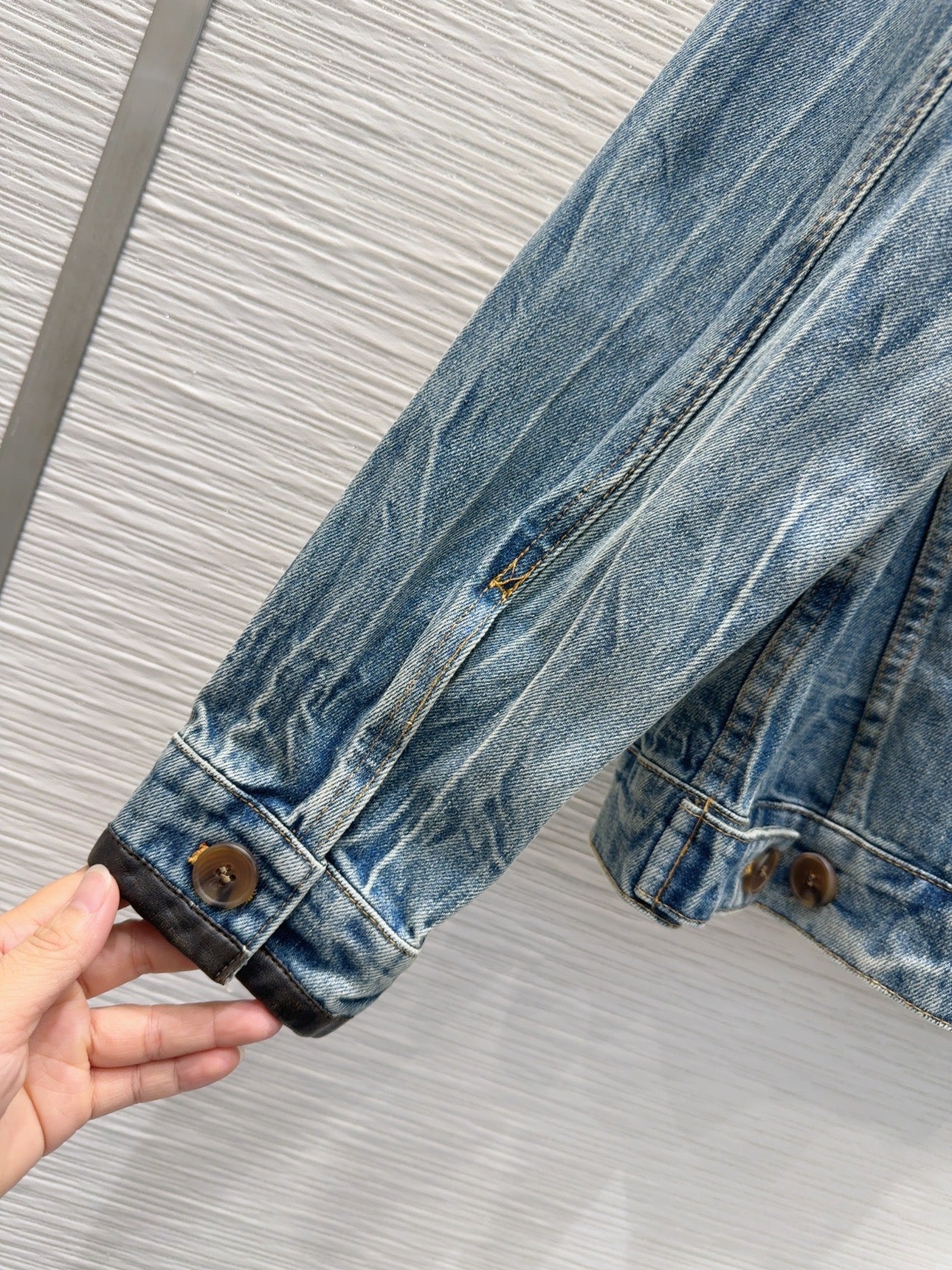 M 25 new styles of distressed denim jacket