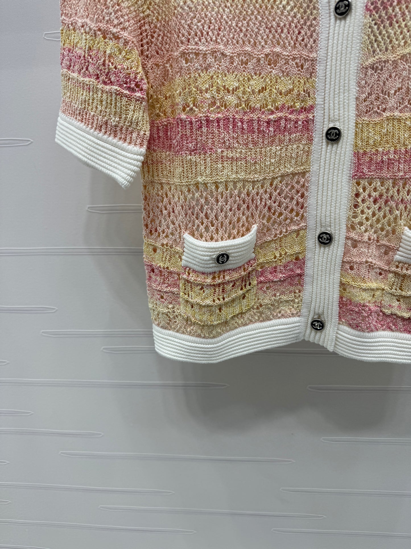 C Spring/Summer 25 Gradient color knit short sleeve cardigan