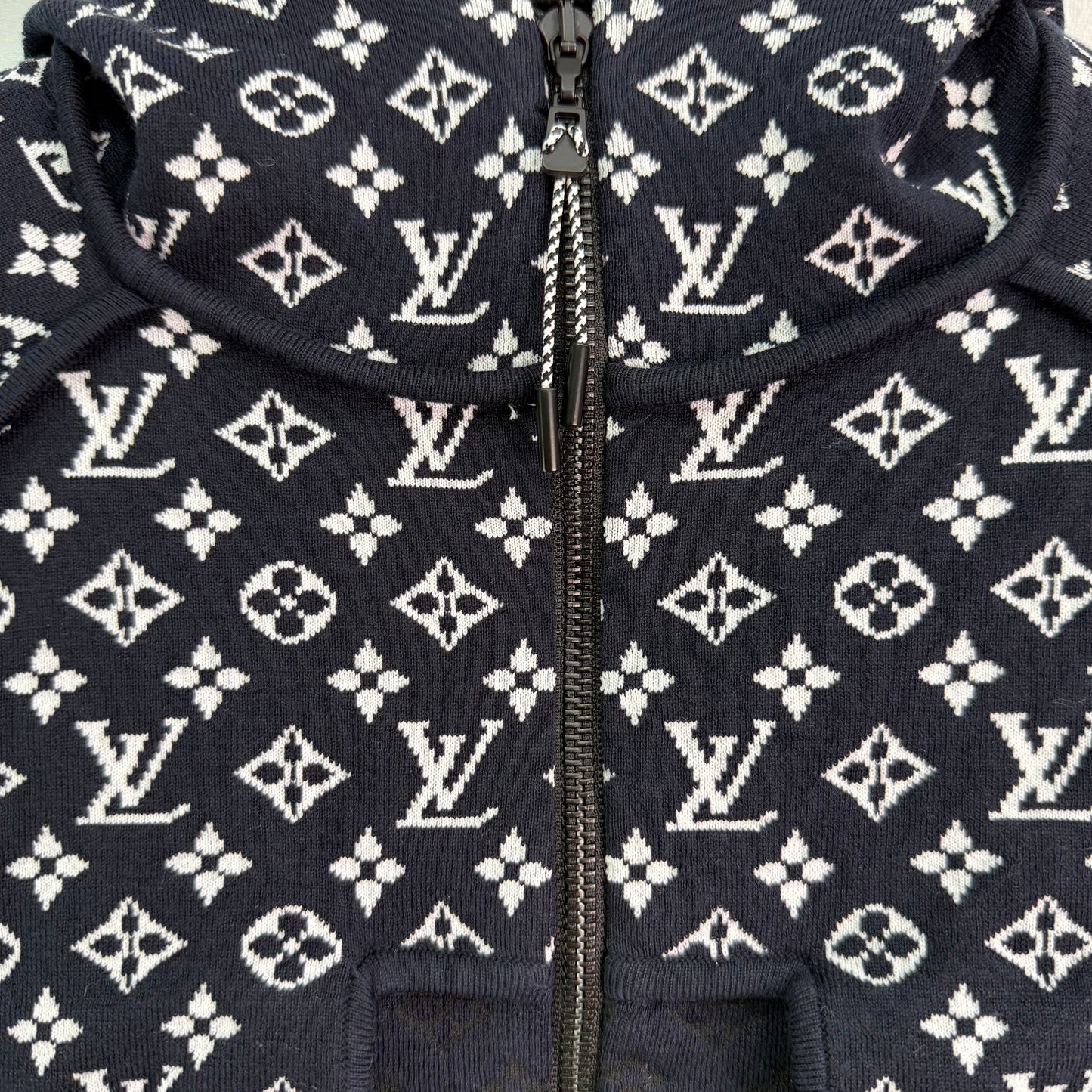 L 2025 Early Fall Jacquard patchwork hooded knitted short-sleeved cardigan!