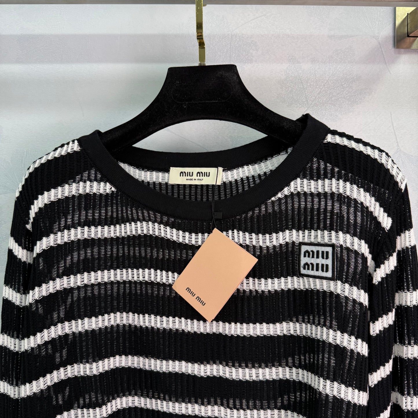 M 25 Frühherbst-Langarmshirt mit Buchstabenstreifen!