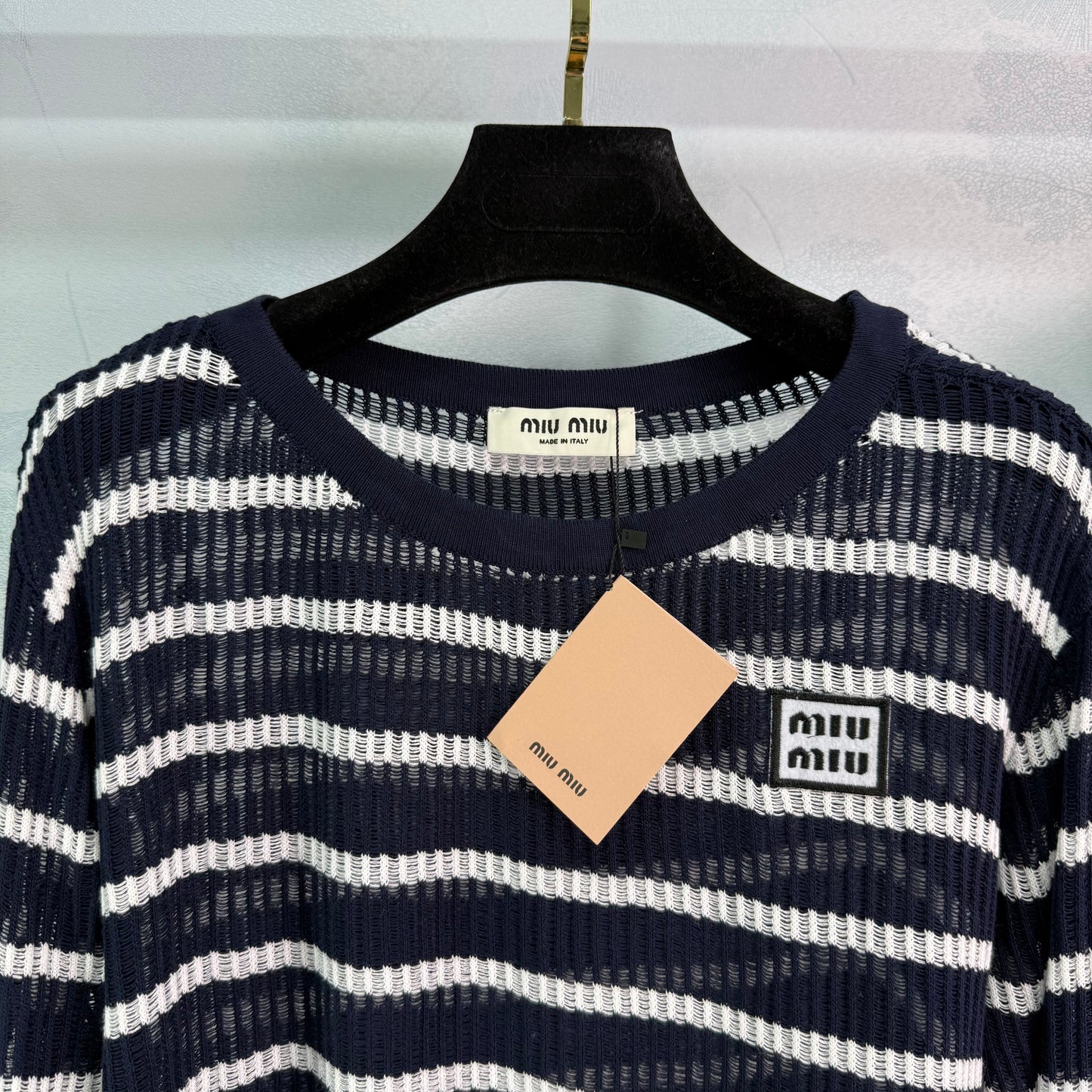 M 25 Frühherbst-Langarmshirt mit Buchstabenstreifen!