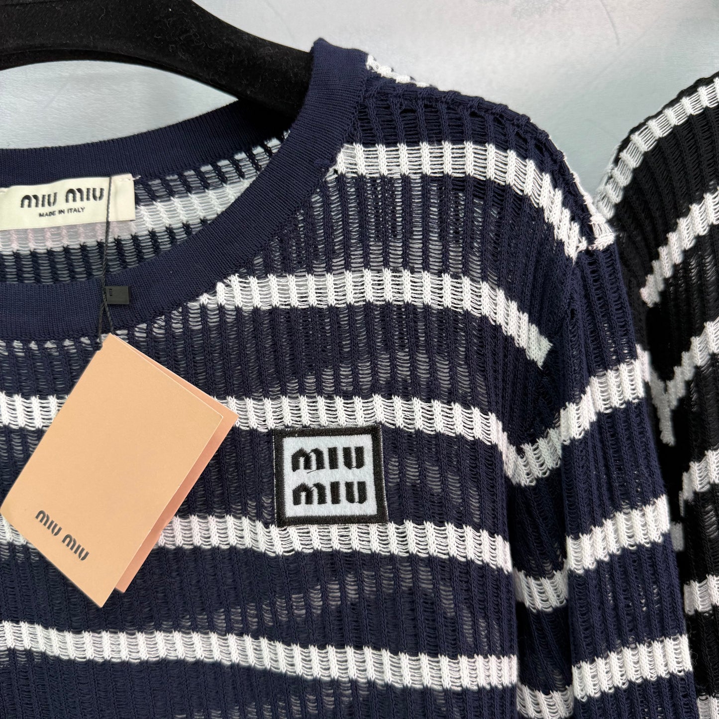 M 25 Frühherbst-Langarmshirt mit Buchstabenstreifen!