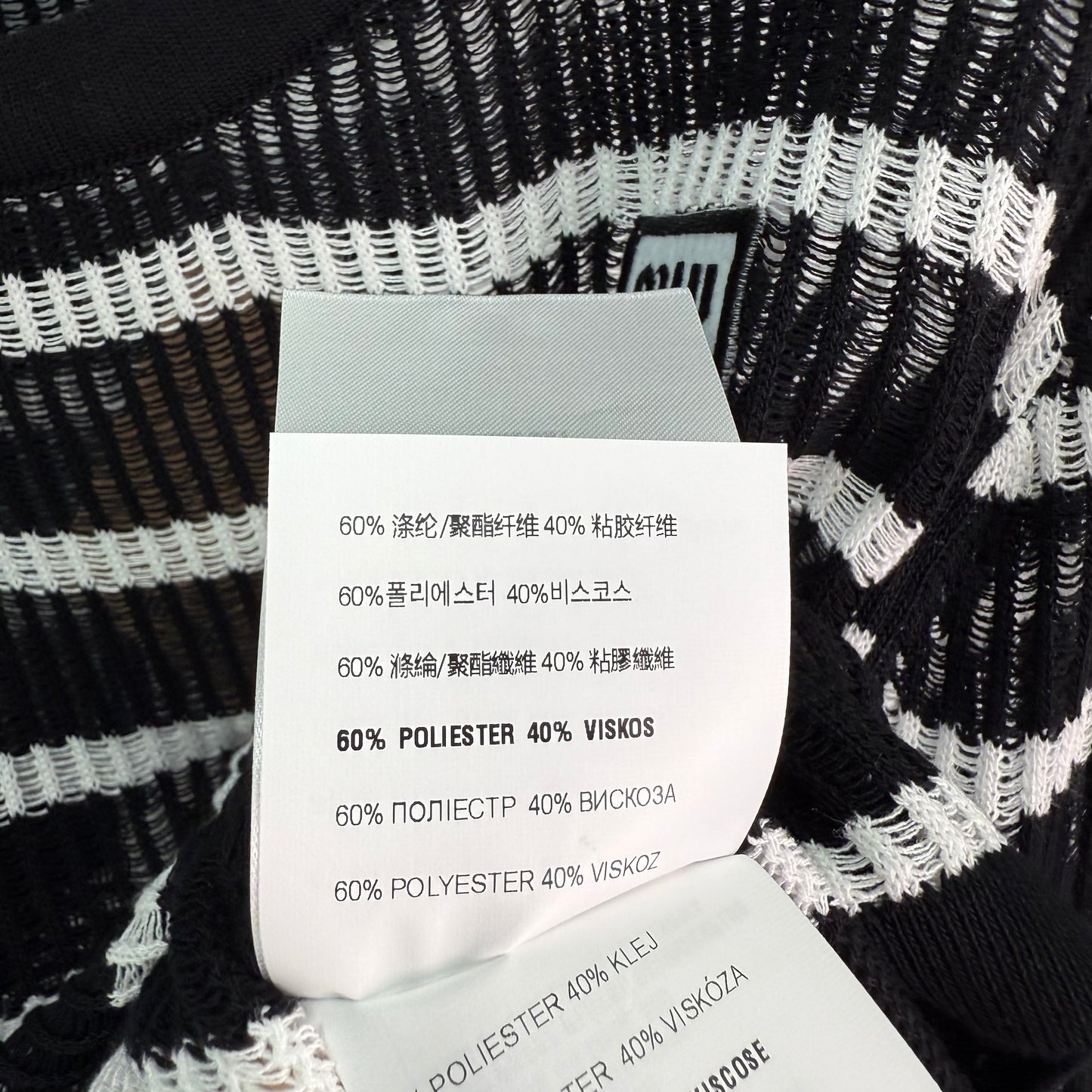 M 25 Frühherbst-Langarmshirt mit Buchstabenstreifen!