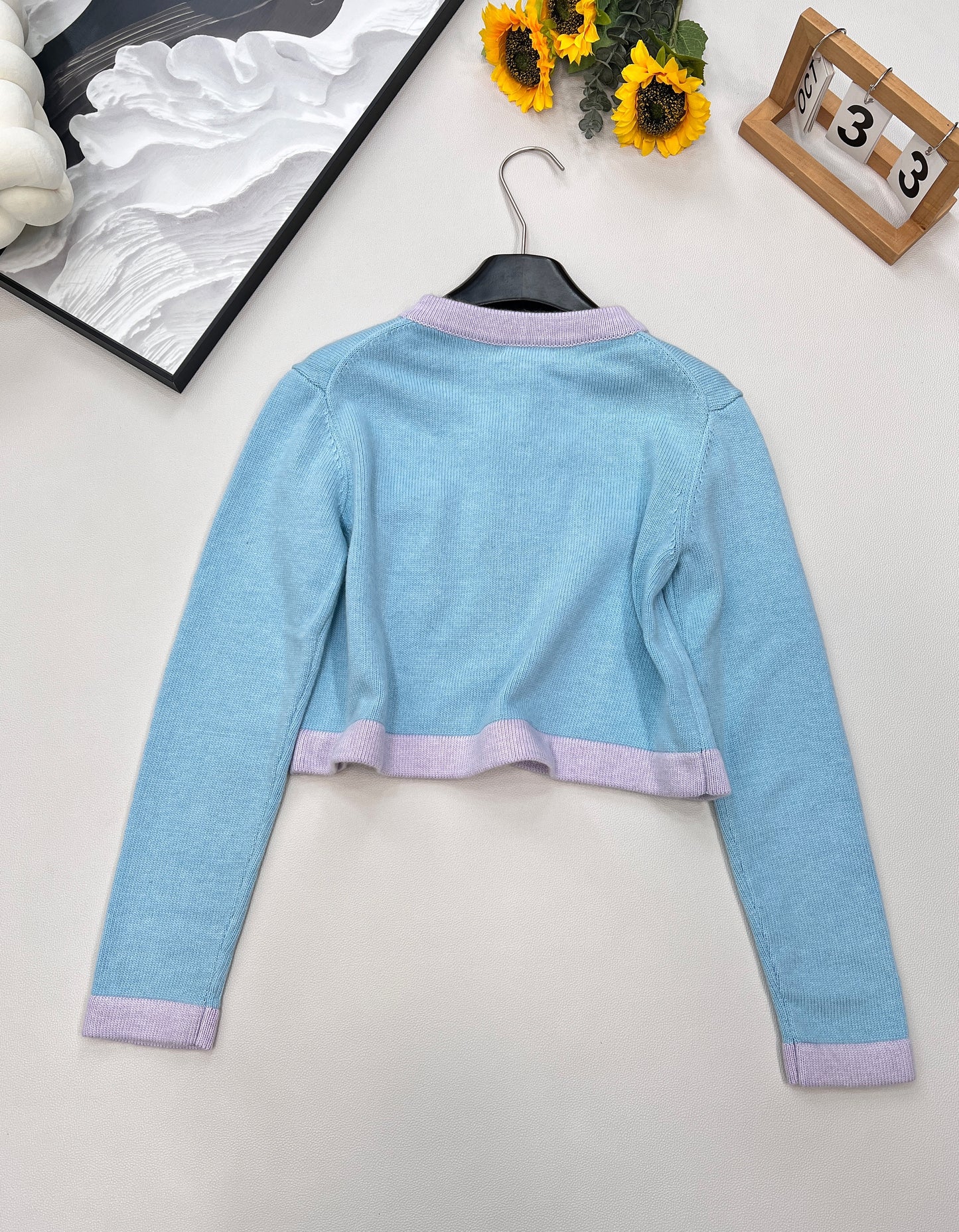 C 24 classic macaron color four-pocket contrast color knitted cardigan