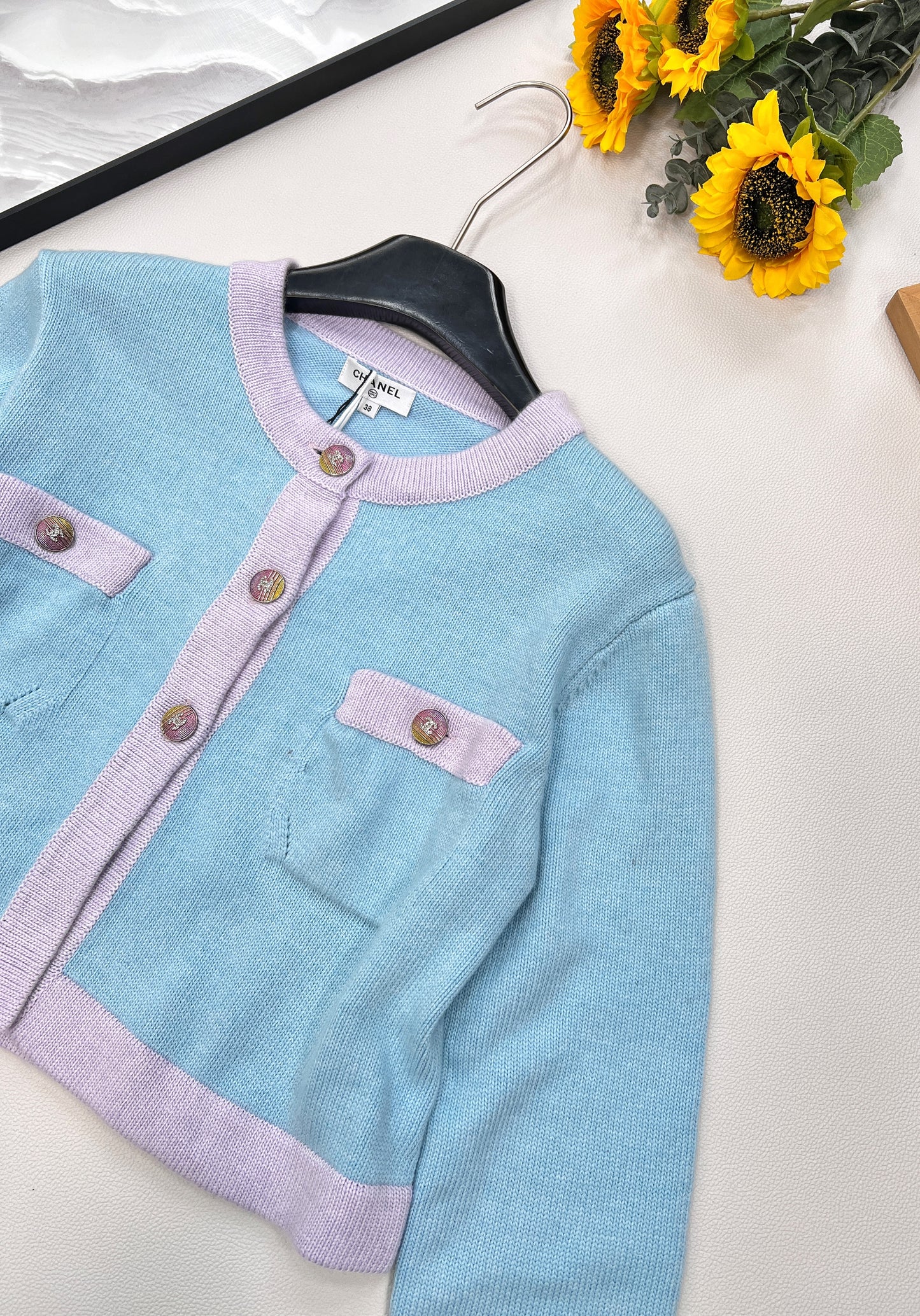 C 24 classic macaron color four-pocket contrast color knitted cardigan